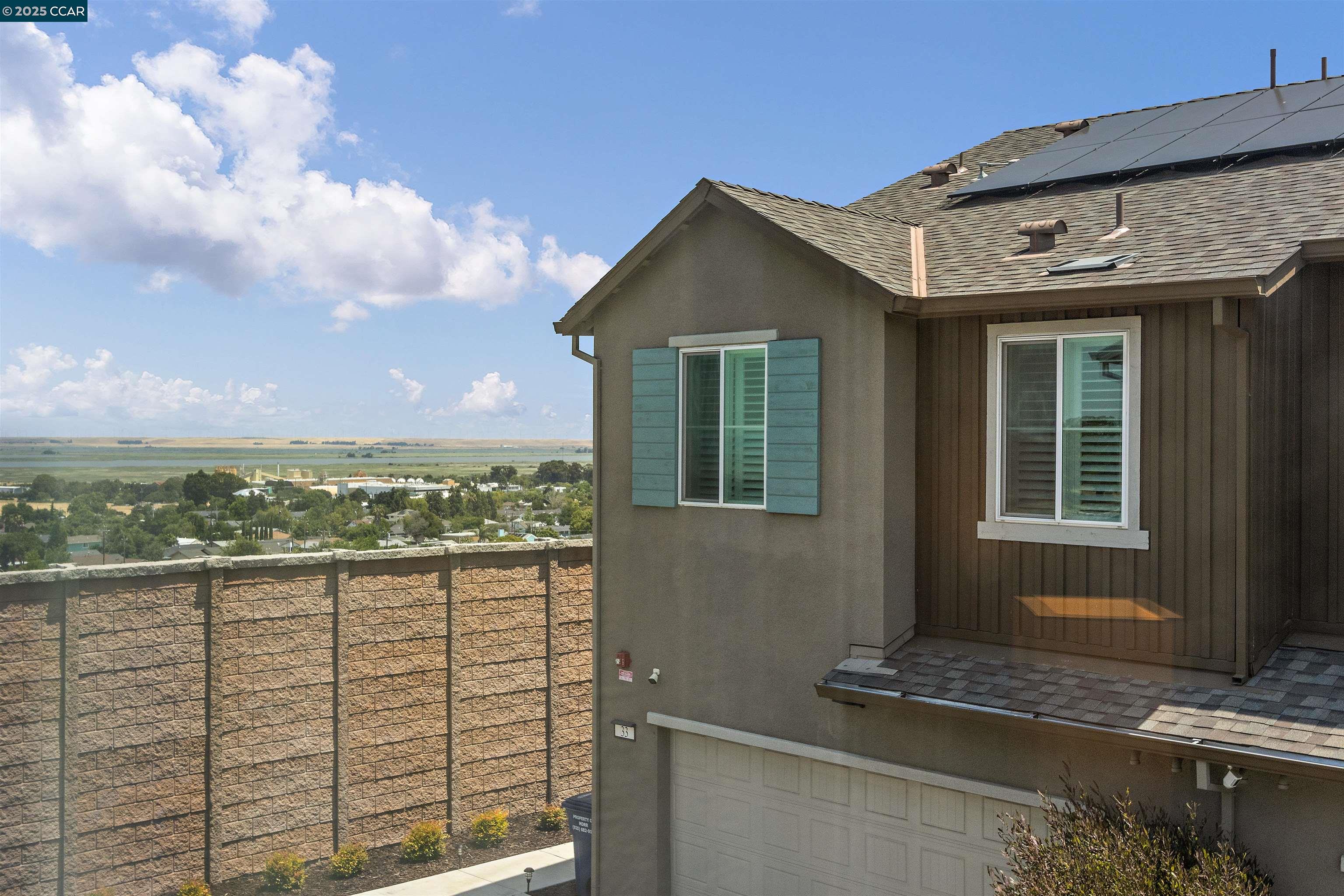 Detail Gallery Image 36 of 48 For 28 Springbrook Ln, Pittsburg,  CA 94565 - 3 Beds | 2/1 Baths