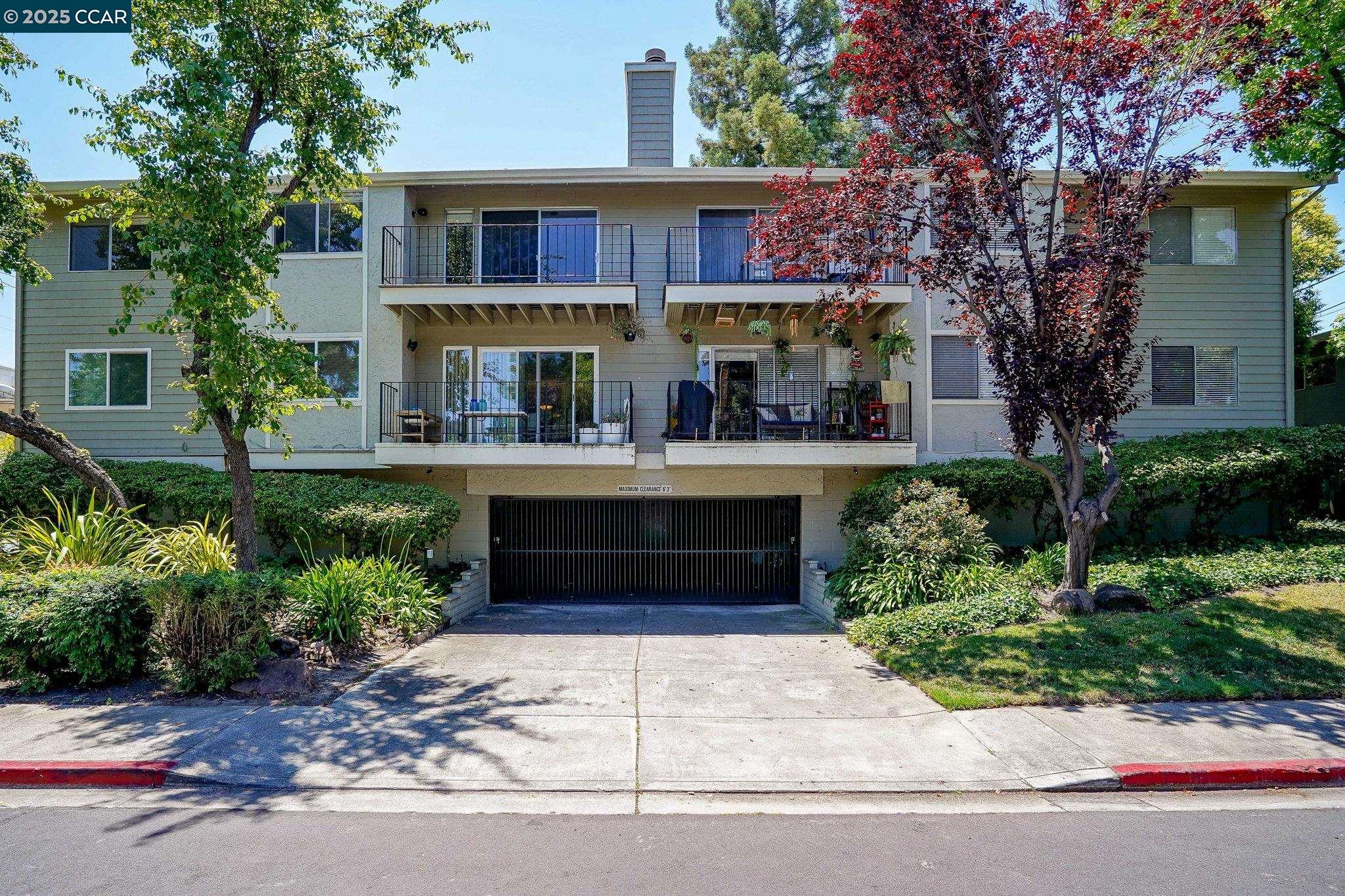 Detail Gallery Image 1 of 32 For 1089 Wesley Ct #7,  Walnut Creek,  CA 94597 - 2 Beds | 2 Baths