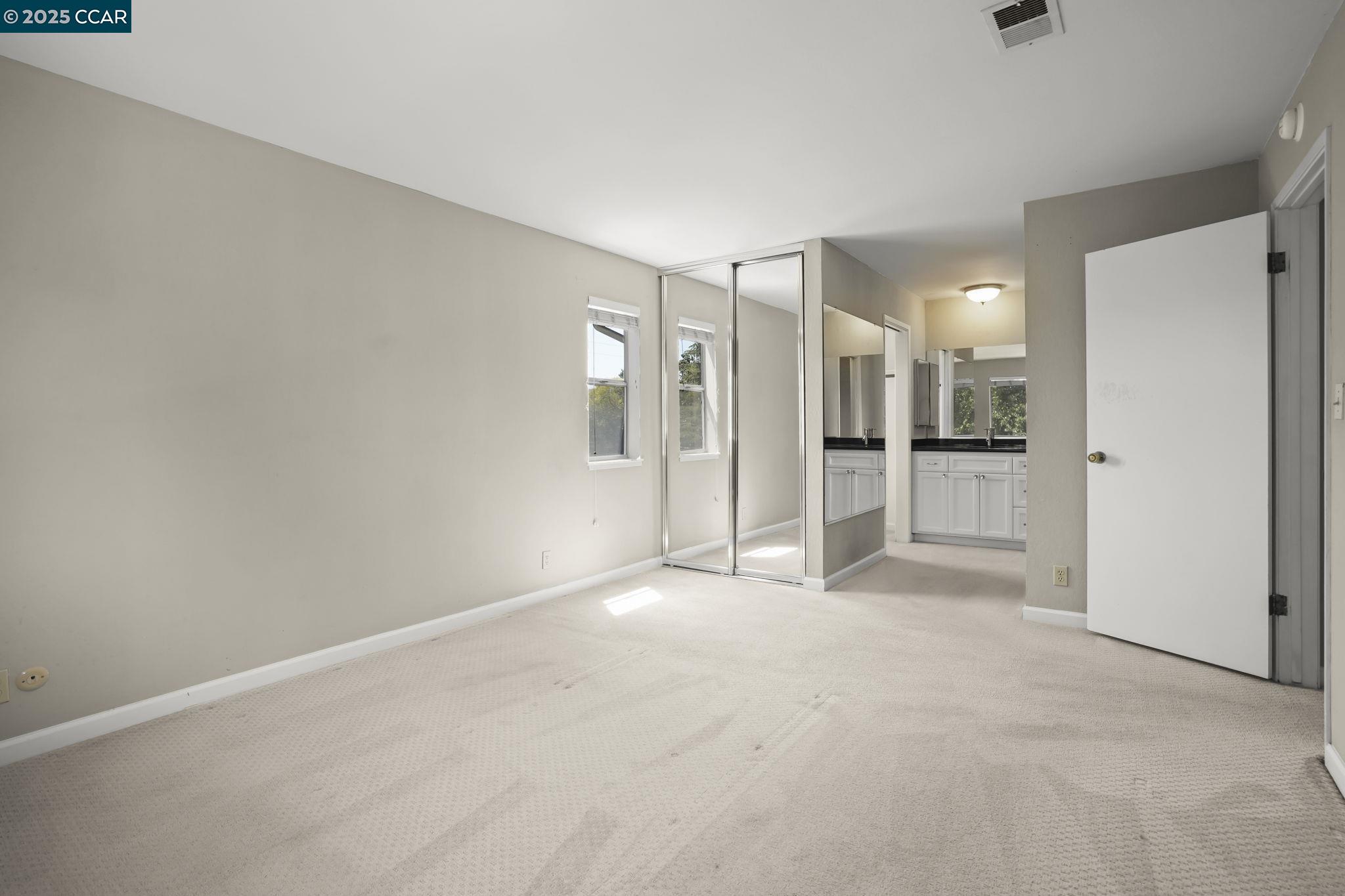 Photo #12: 41101295 Listing: Photo #12