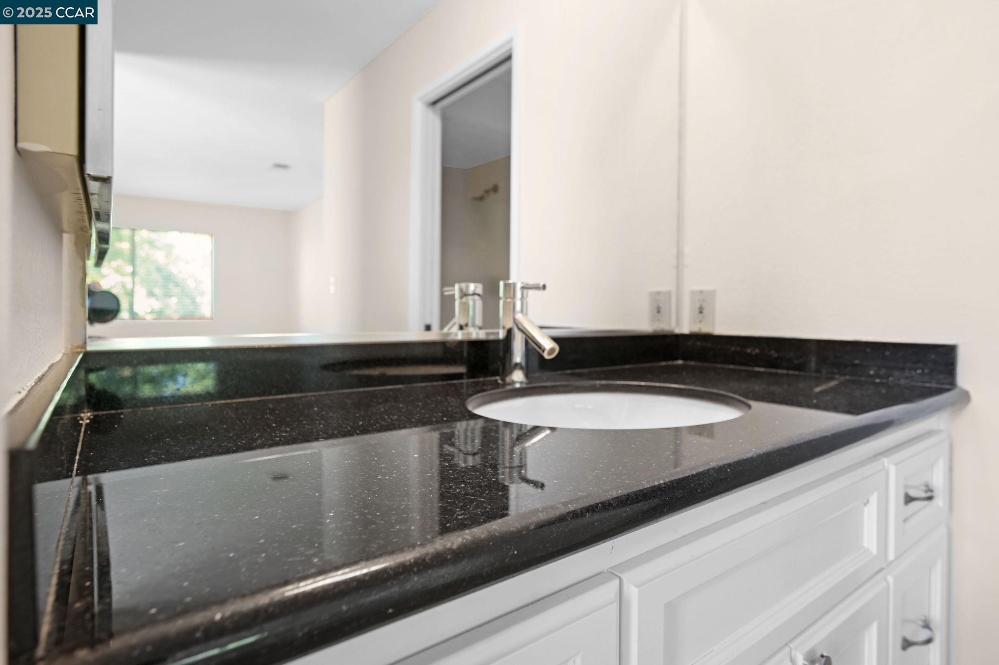 Detail Gallery Image 20 of 32 For 1089 Wesley Ct #7,  Walnut Creek,  CA 94597 - 2 Beds | 2 Baths