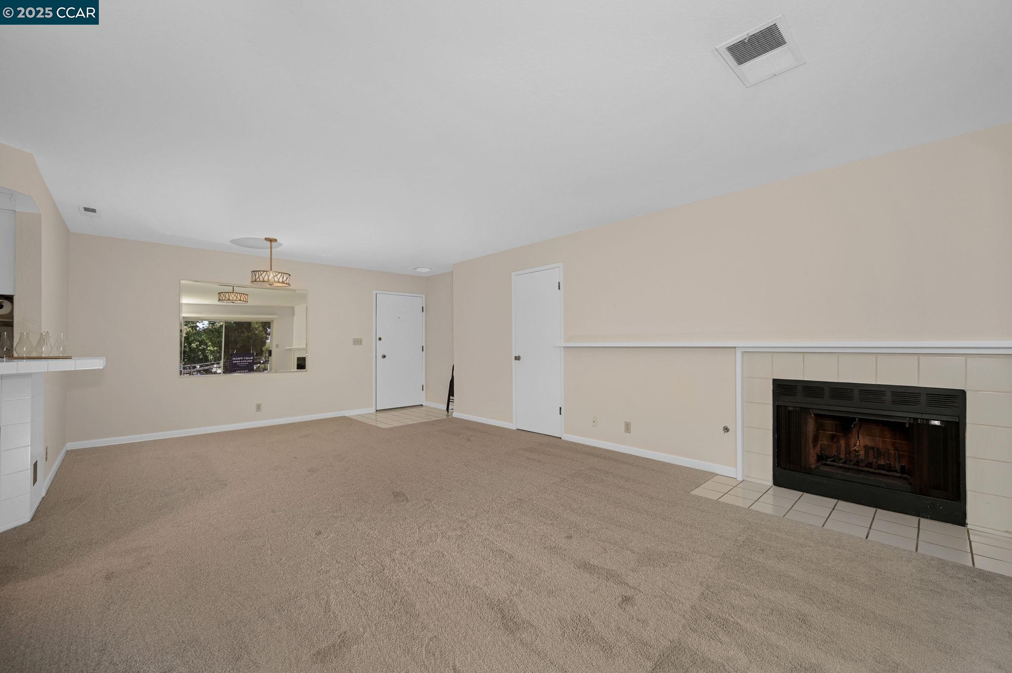 Detail Gallery Image 8 of 32 For 1089 Wesley Ct #7,  Walnut Creek,  CA 94597 - 2 Beds | 2 Baths