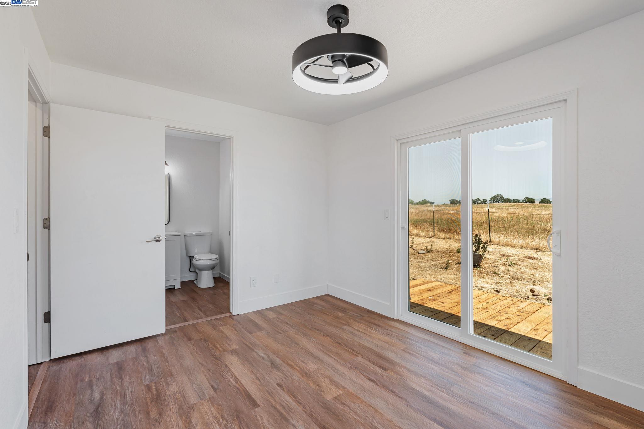 Detail Gallery Image 10 of 13 For 29950 E Highway 26, Linden,  CA 95236 - 3 Beds | 2 Baths