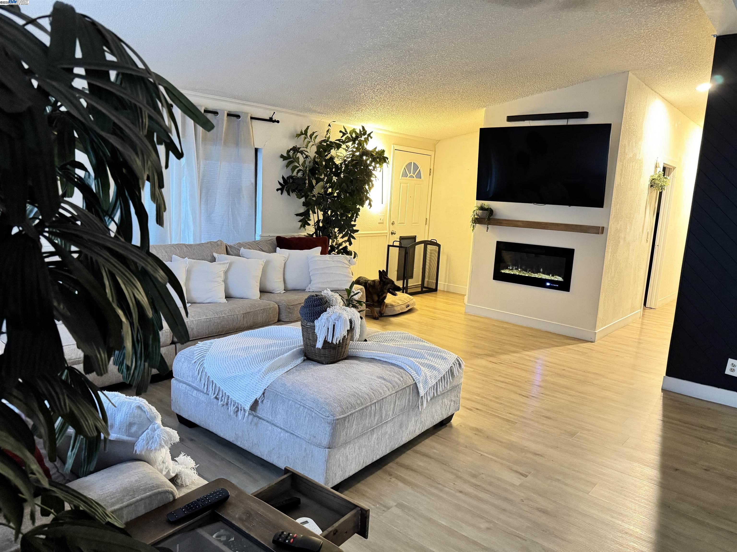 Detail Gallery Image 17 of 28 For 14 Blue Teal Ct, Lodi,  CA 95242 - 3 Beds | 2 Baths