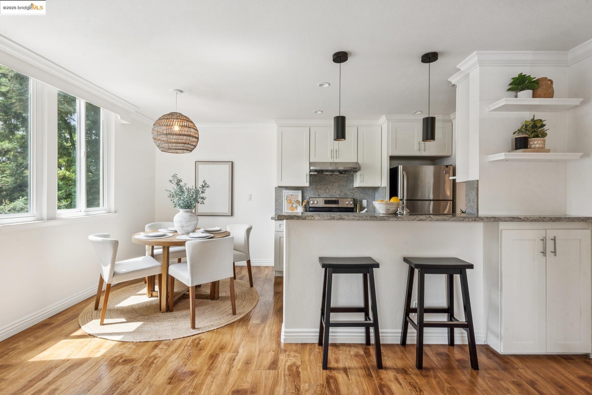 Detail Gallery Image 11 of 43 For 85 Vernon St #216,  Oakland,  CA 94610 - 2 Beds | 2 Baths