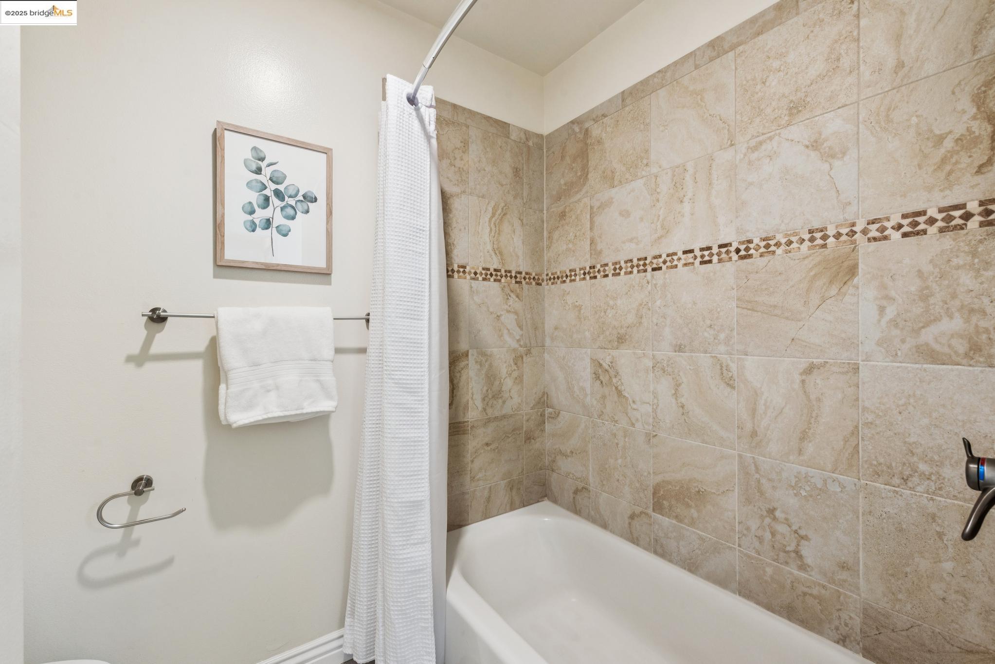Photo #29: 41101300 Listing: Photo #29