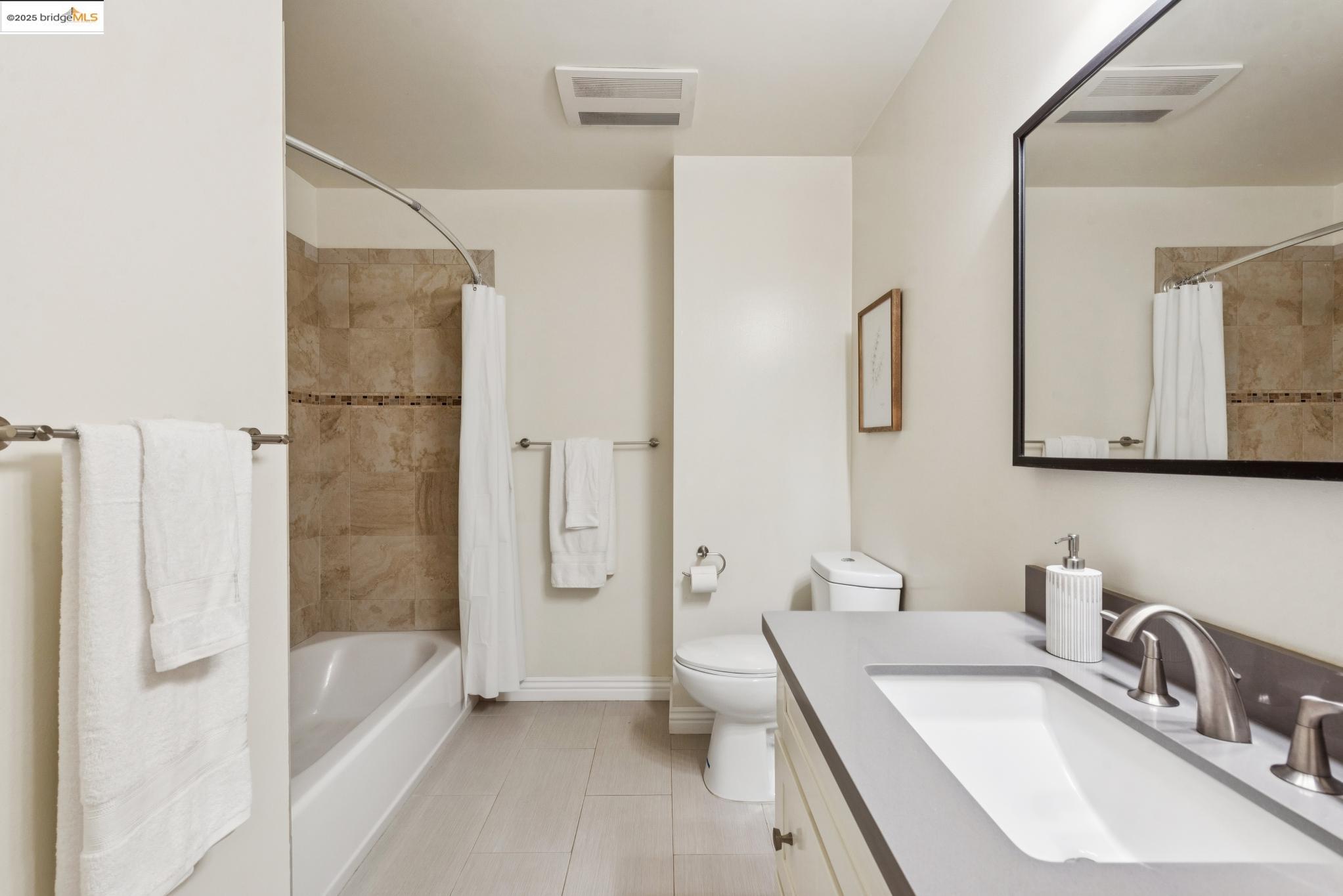 Detail Gallery Image 34 of 43 For 85 Vernon St #216,  Oakland,  CA 94610 - 2 Beds | 2 Baths