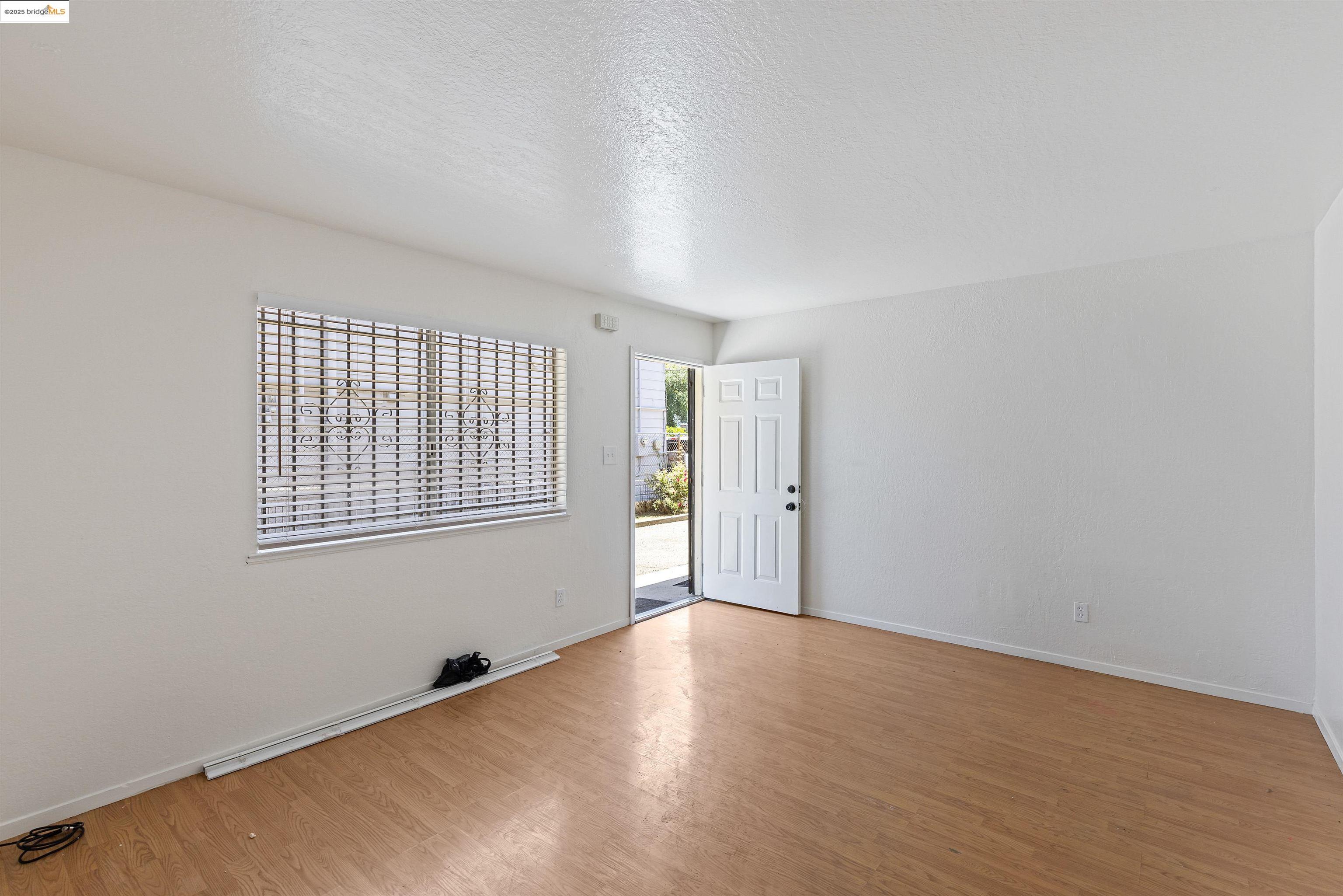 Detail Gallery Image 26 of 26 For 9918 Walnut St, Oakland,  CA 94603 - – Beds | – Baths