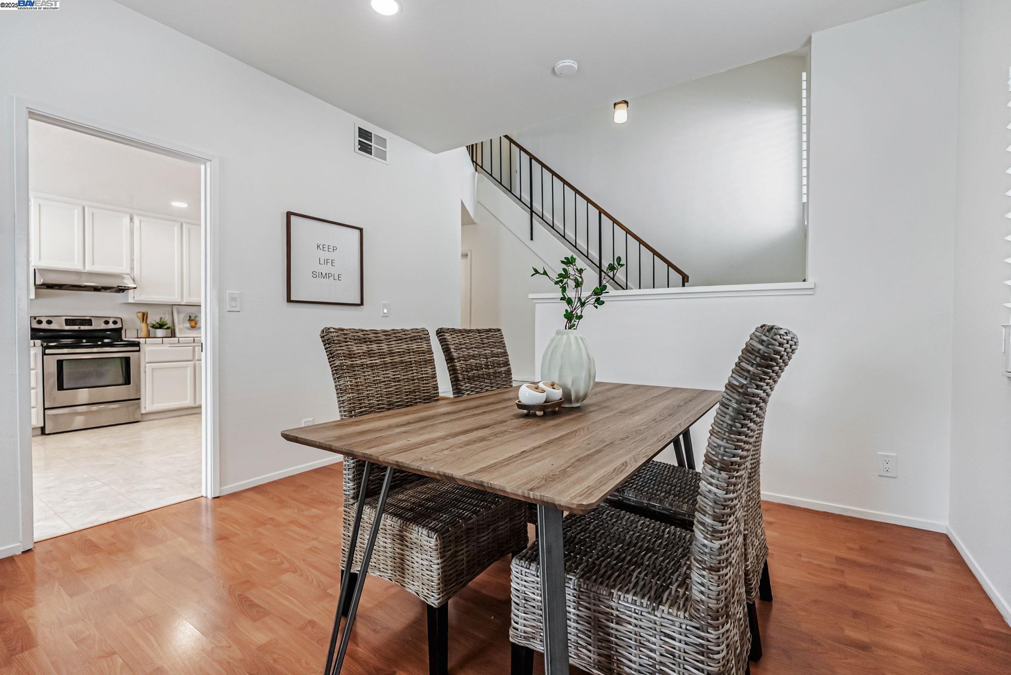 34722 Siward Drive, Fremont, California 94555, 4 Bedrooms Bedrooms, 7 Rooms Rooms,2 BathroomsBathrooms,Residential,For Sale,34722 Siward Drive,41101310