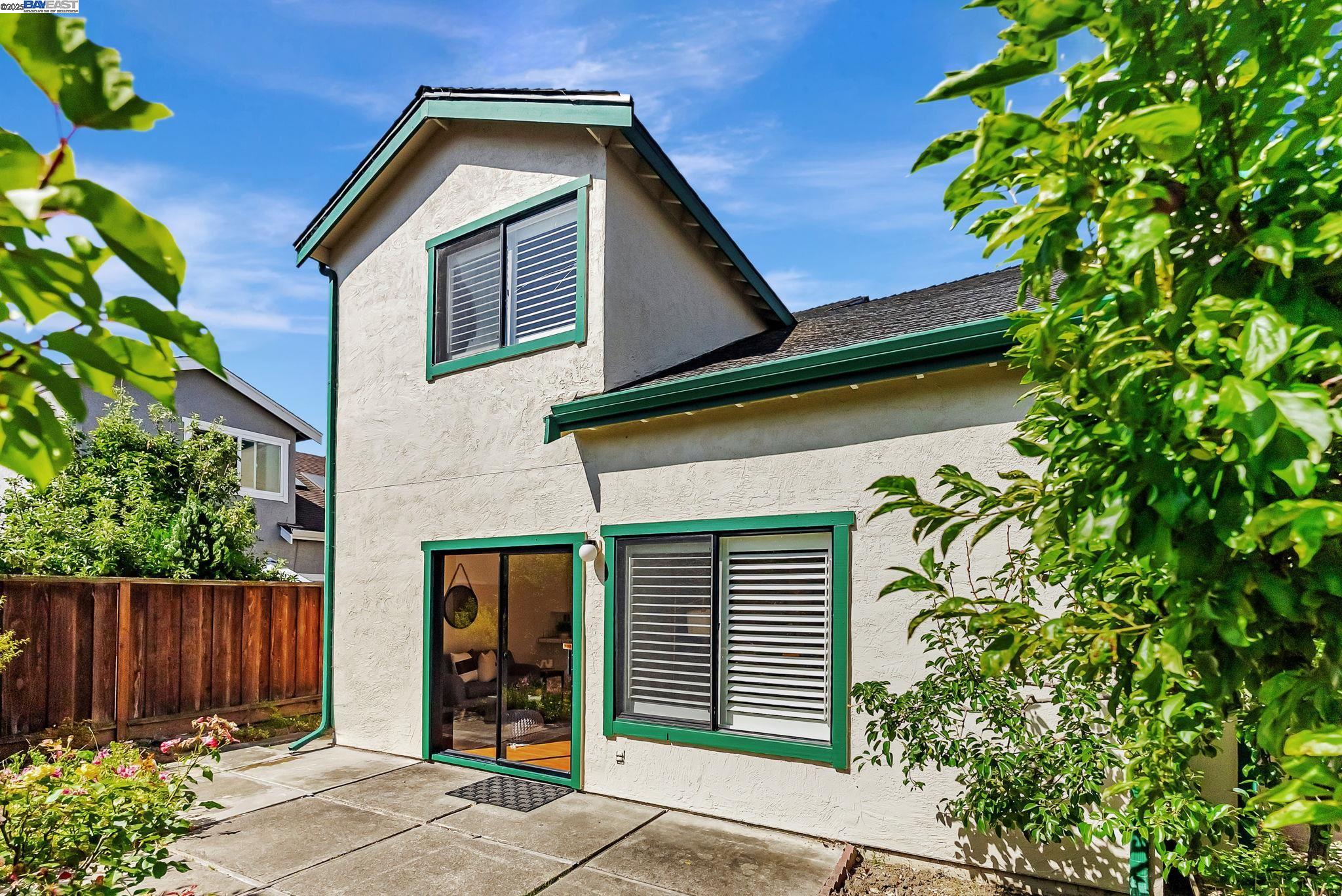 34722 Siward Drive, Fremont, California 94555, 4 Bedrooms Bedrooms, 7 Rooms Rooms,2 BathroomsBathrooms,Residential,For Sale,34722 Siward Drive,41101310