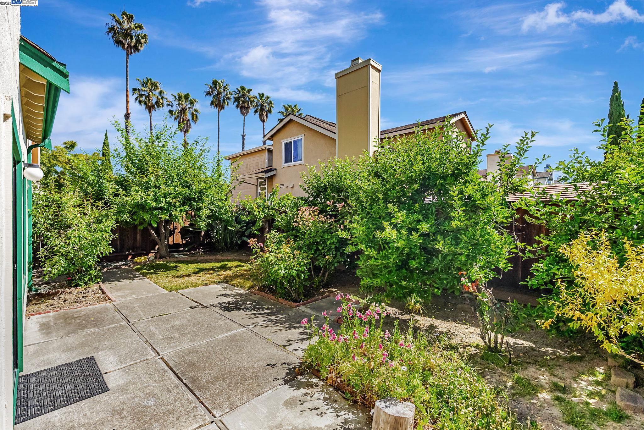 34722 Siward Drive, Fremont, California 94555, 4 Bedrooms Bedrooms, 7 Rooms Rooms,2 BathroomsBathrooms,Residential,For Sale,34722 Siward Drive,41101310