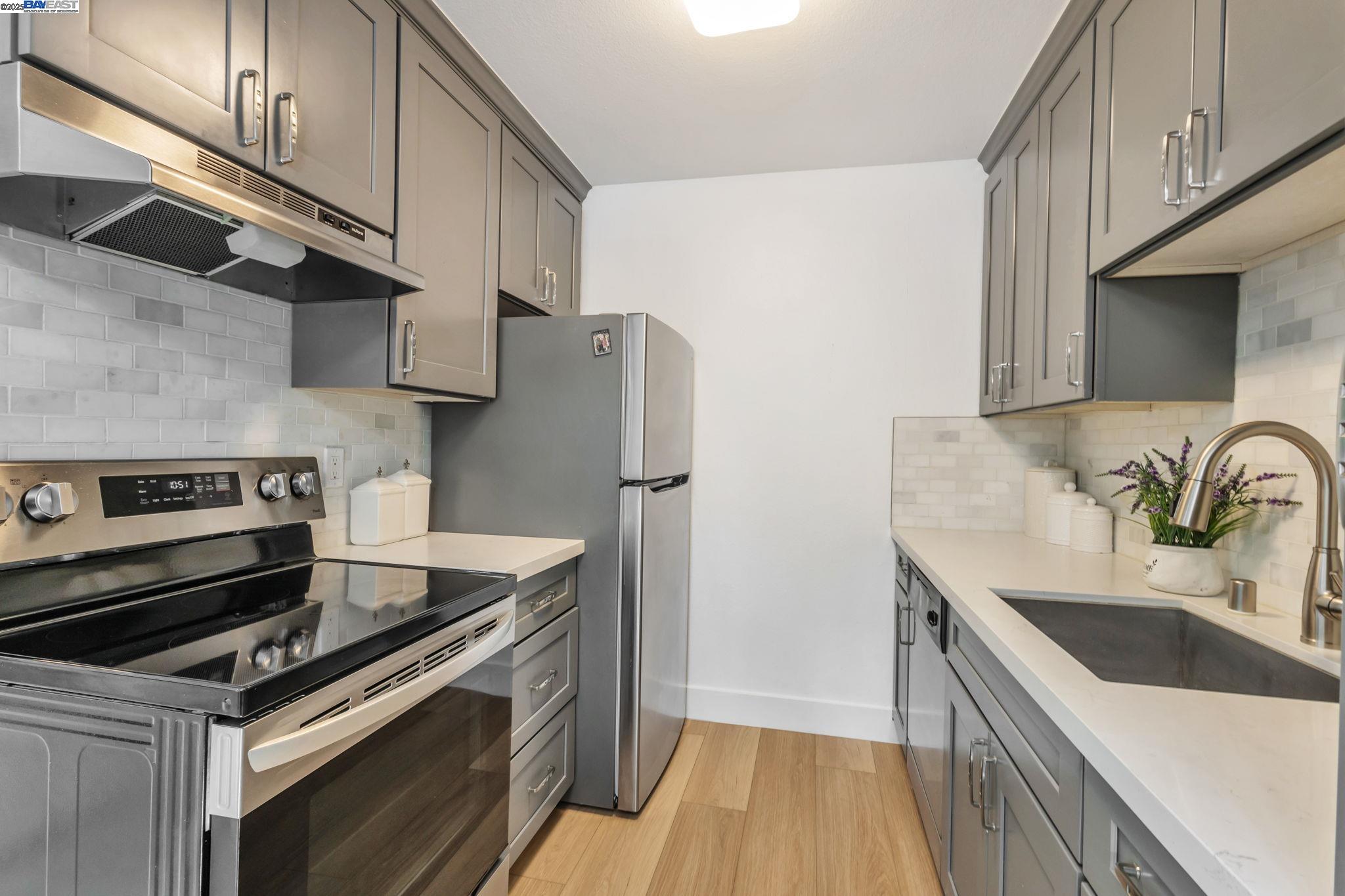 Photo #6: 41101311 Listing: Photo #6