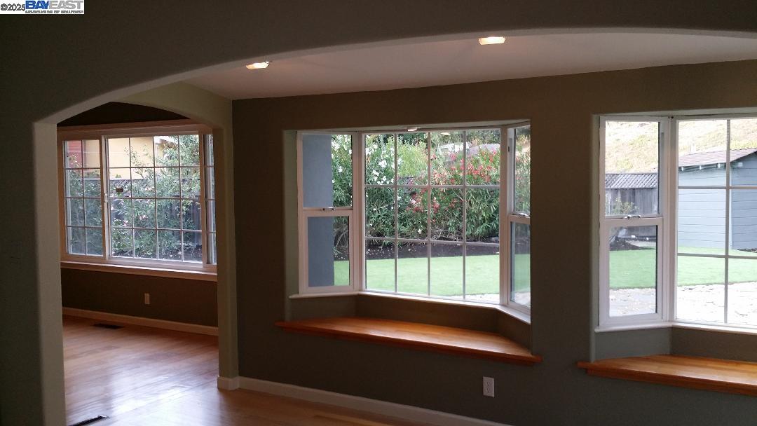 3 Southwaite ct, Orinda, California 94563, 4 Bedrooms Bedrooms, 8 Rooms Rooms,2 BathroomsBathrooms,Residential Lease,For Rent,3 Southwaite ct,41101318