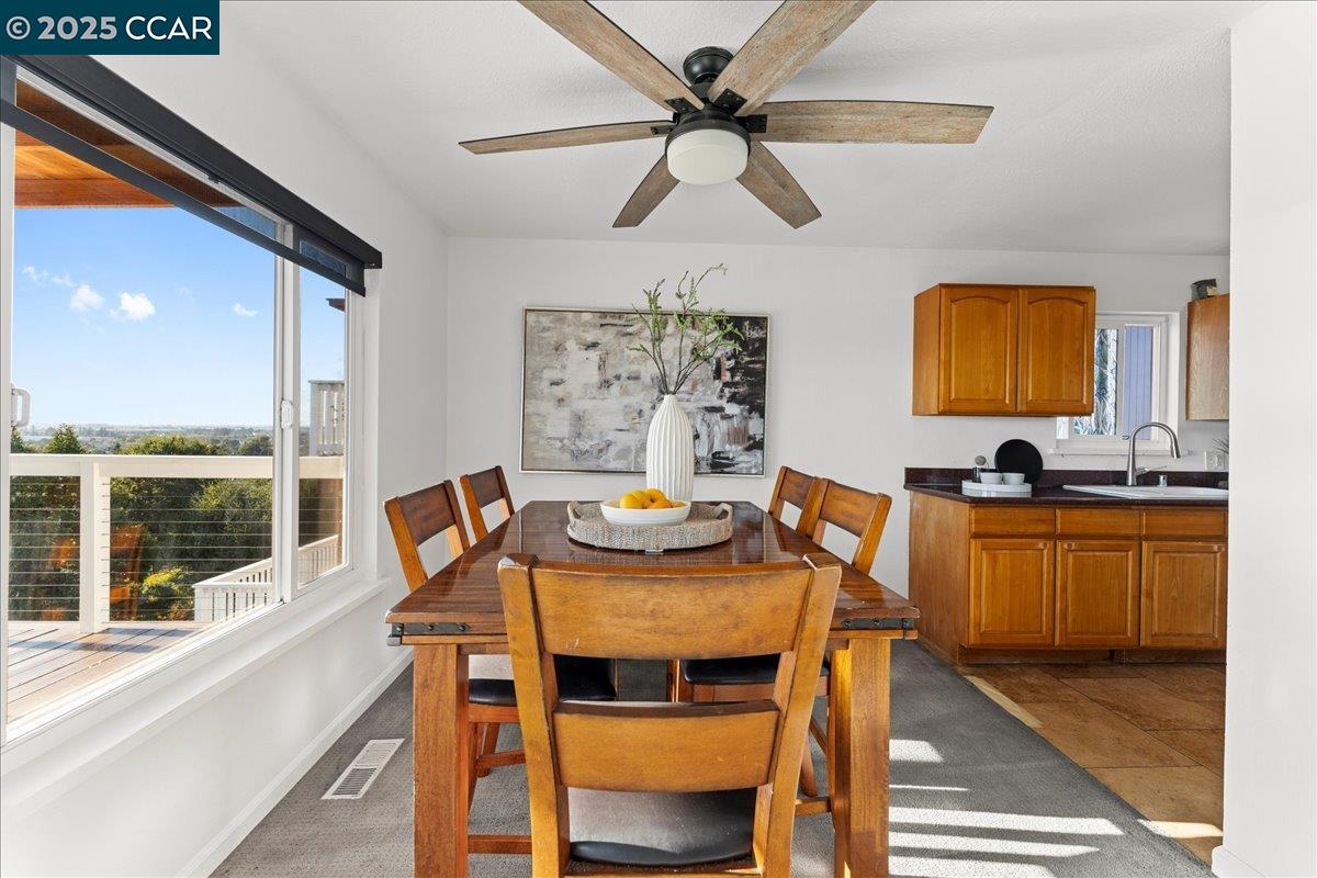 Detail Gallery Image 11 of 59 For 16543 Hannah Dr, San Leandro,  CA 94578 - 4 Beds | 2 Baths