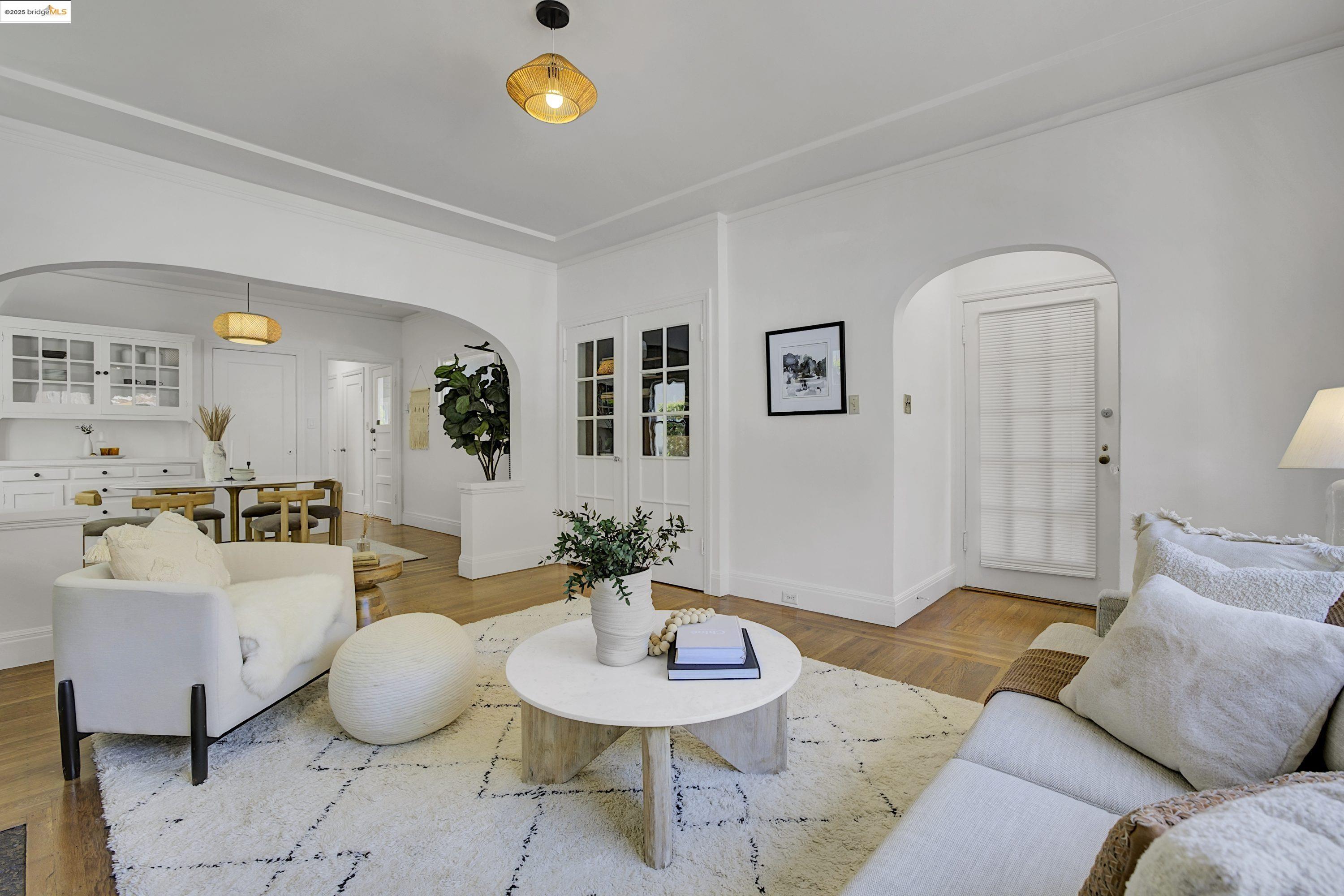 Photo #3: 41101322 Listing 