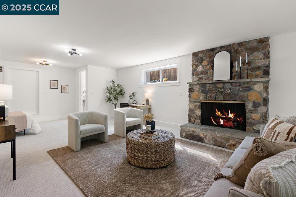 Detail Gallery Image 17 of 35 For 1071 Serrano Ct, Lafayette,  CA 94549 - 4 Beds | 2/2 Baths