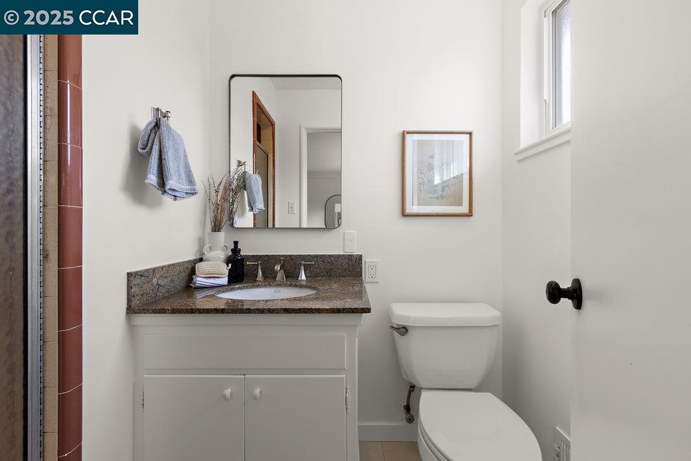Detail Gallery Image 24 of 35 For 1071 Serrano Ct, Lafayette,  CA 94549 - 4 Beds | 2/2 Baths