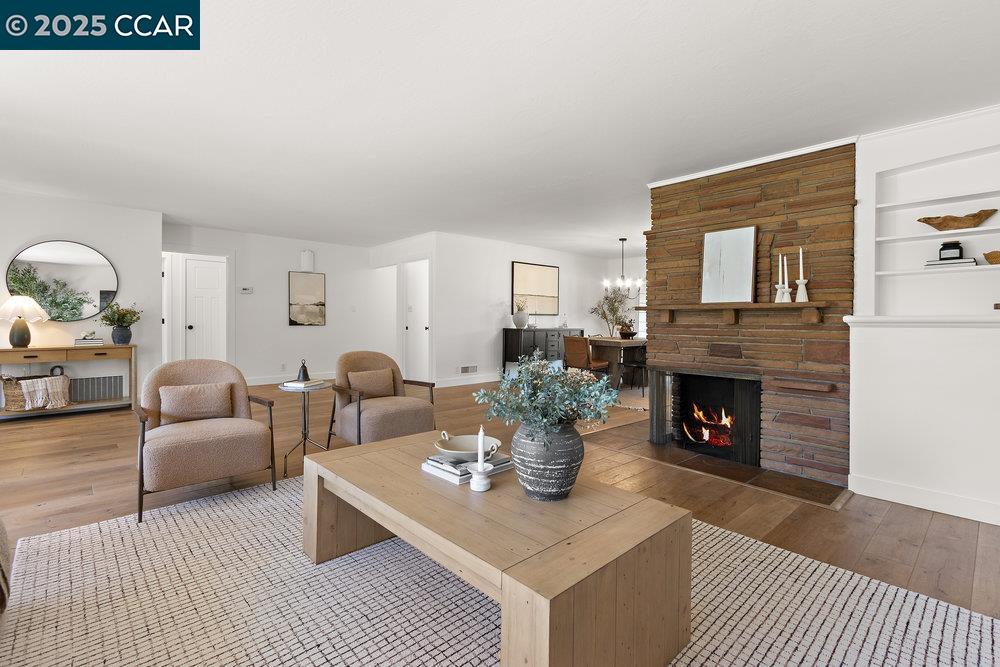Detail Gallery Image 9 of 35 For 1071 Serrano Ct, Lafayette,  CA 94549 - 4 Beds | 2/2 Baths