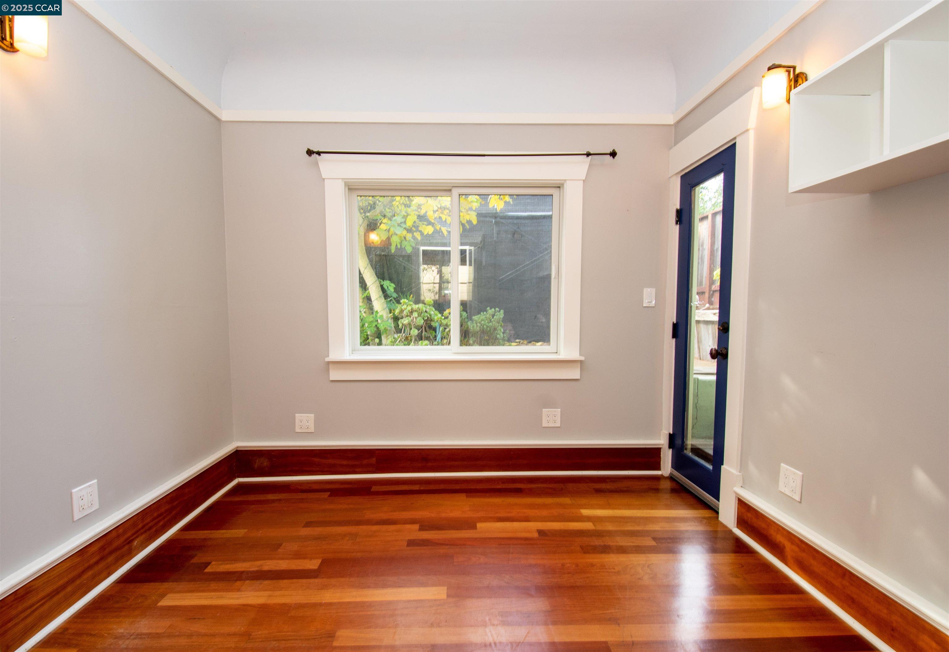 Detail Gallery Image 5 of 18 For 246 Bemis St, San Francisco,  CA 94131 - – Beds | – Baths