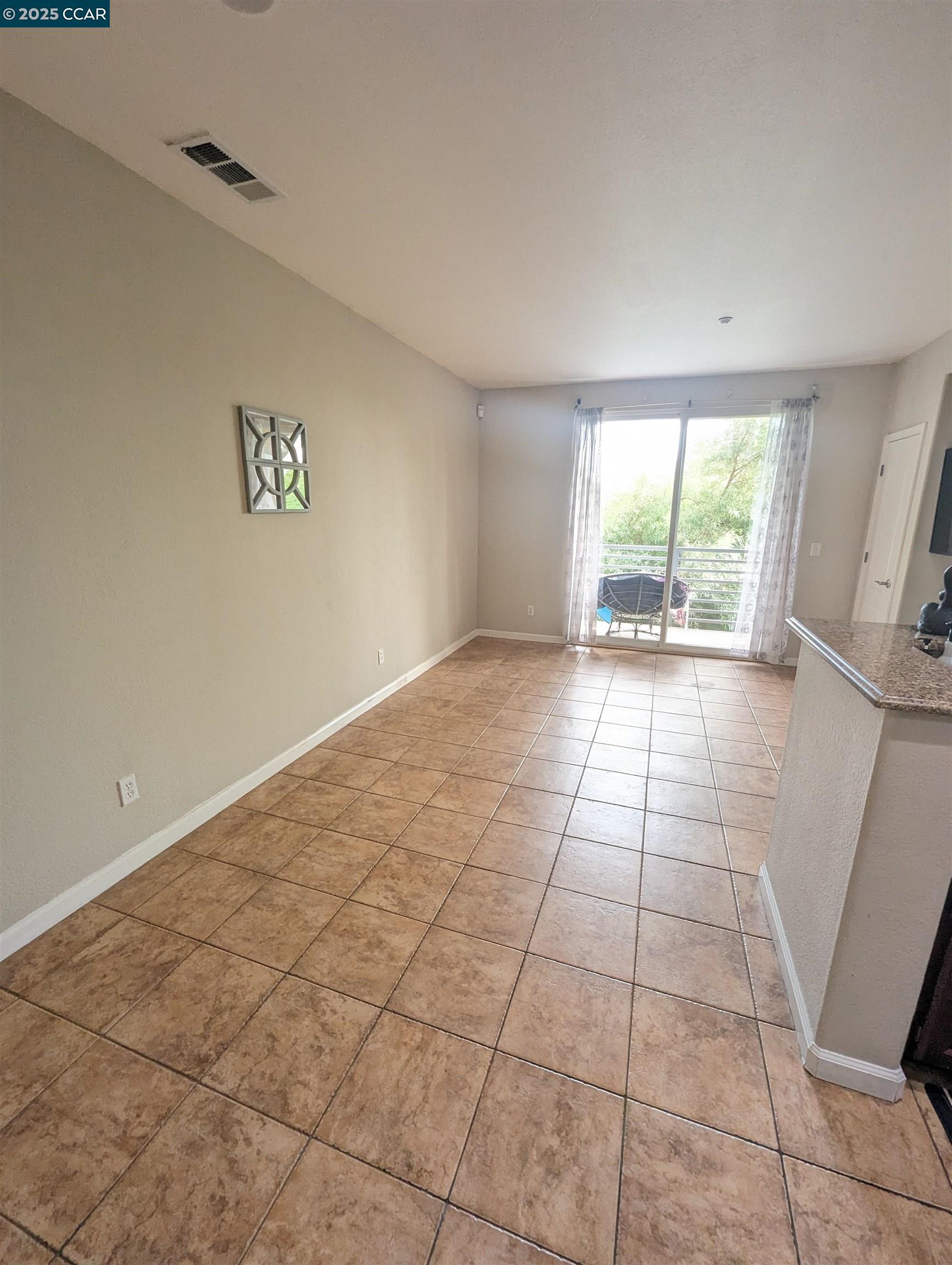 Photo #6: 41101328 Listing: Photo #6
