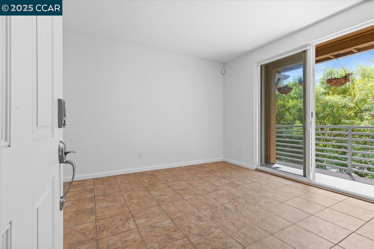 Detail Gallery Image 7 of 40 For 1582 Chandler St #131,  Oakland,  CA 94603 - 2 Beds | 2 Baths