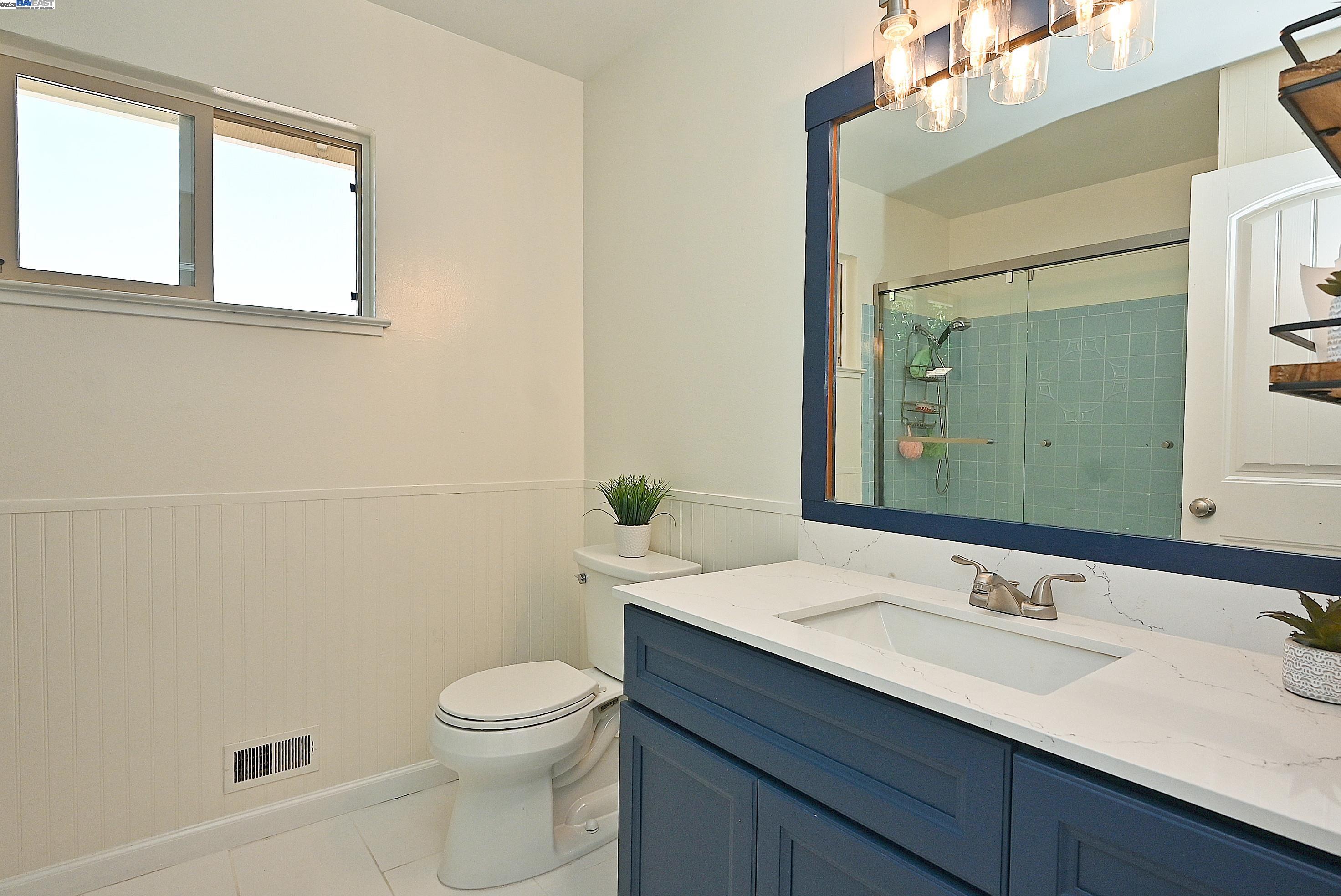 Detail Gallery Image 25 of 49 For 15 El Portal Ct, Clayton,  CA 94517 - 5 Beds | 2/1 Baths