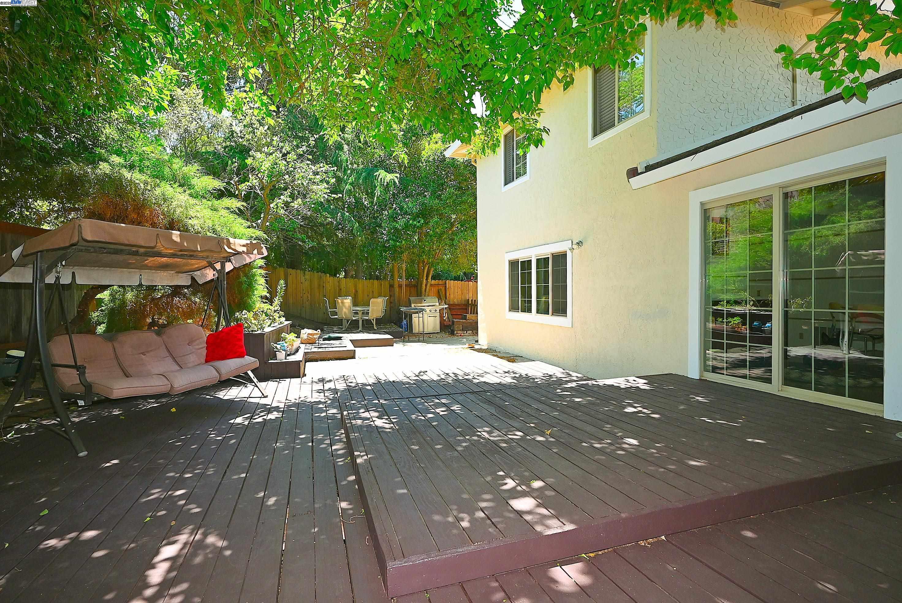 Detail Gallery Image 30 of 49 For 15 El Portal Ct, Clayton,  CA 94517 - 5 Beds | 2/1 Baths