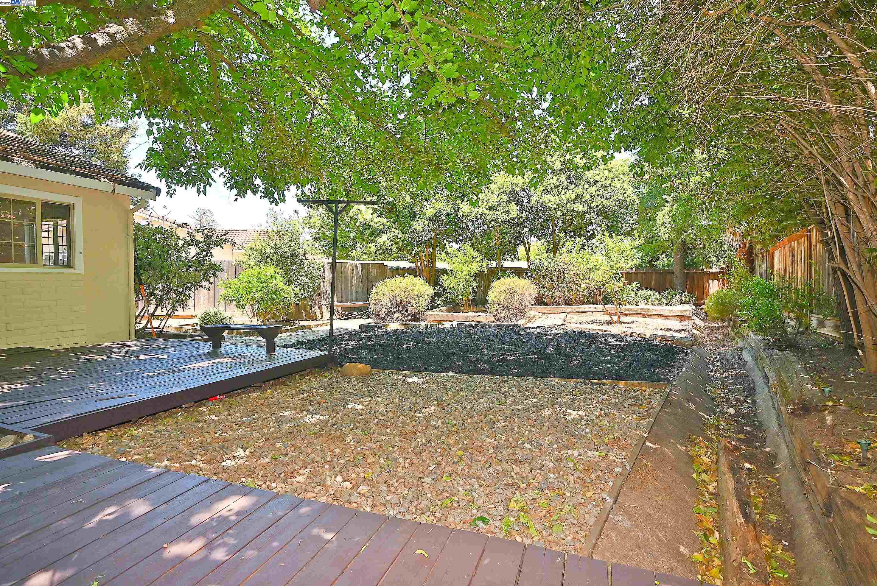 Detail Gallery Image 34 of 49 For 15 El Portal Ct, Clayton,  CA 94517 - 5 Beds | 2/1 Baths