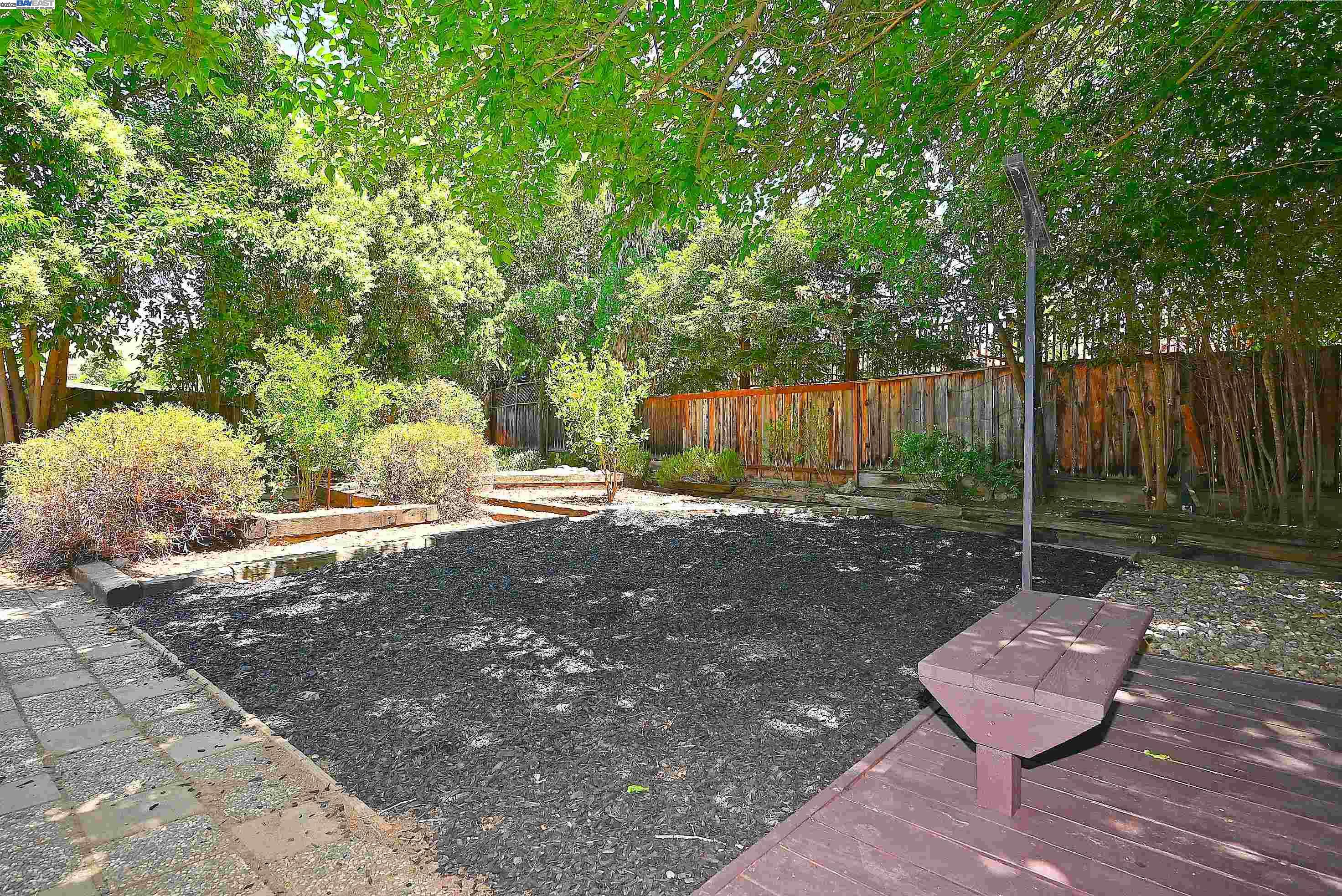 Detail Gallery Image 37 of 49 For 15 El Portal Ct, Clayton,  CA 94517 - 5 Beds | 2/1 Baths