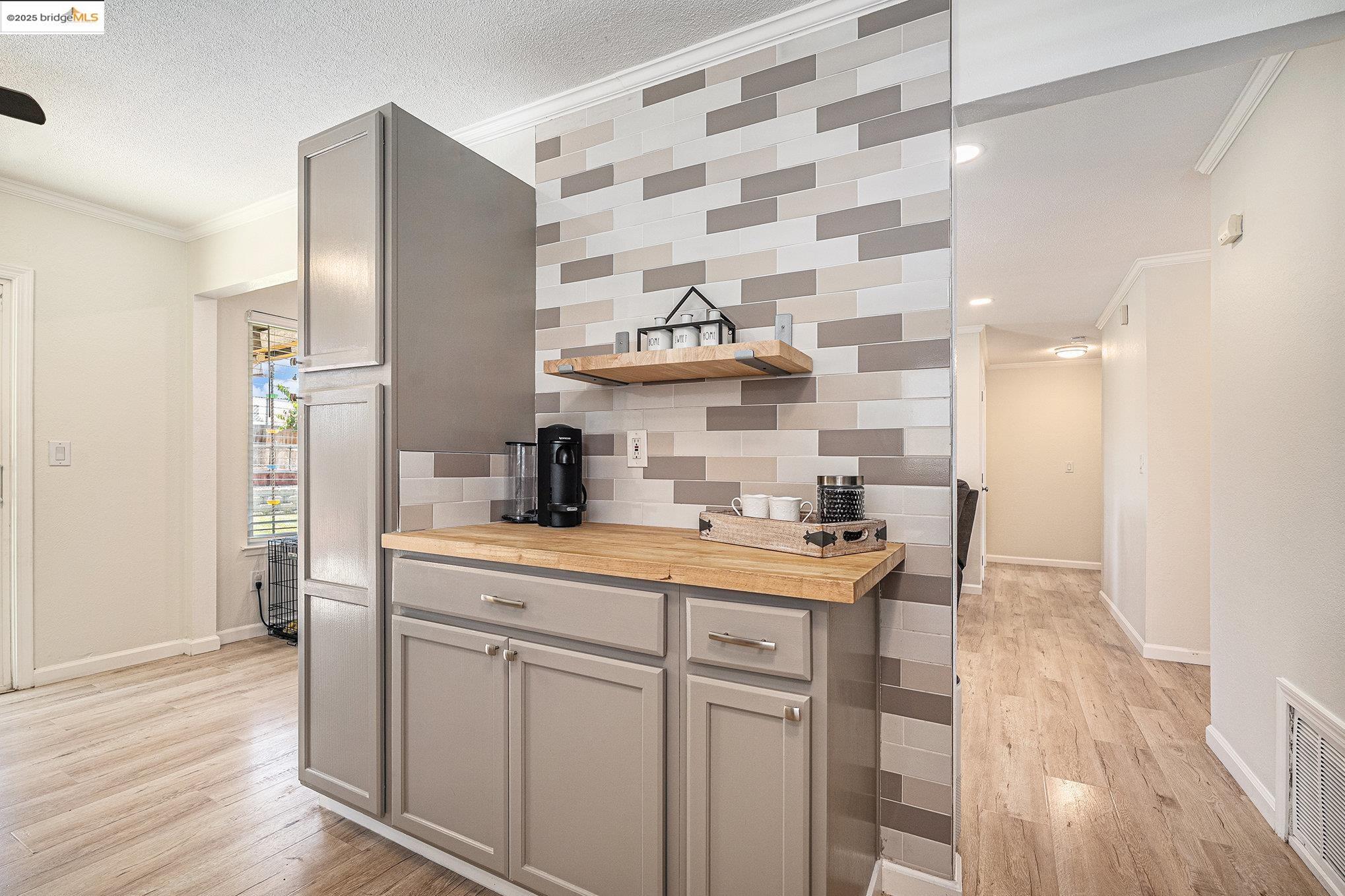 Detail Gallery Image 10 of 28 For 743 Andrea Way, Pittsburg,  CA 94565 - 3 Beds | 2 Baths