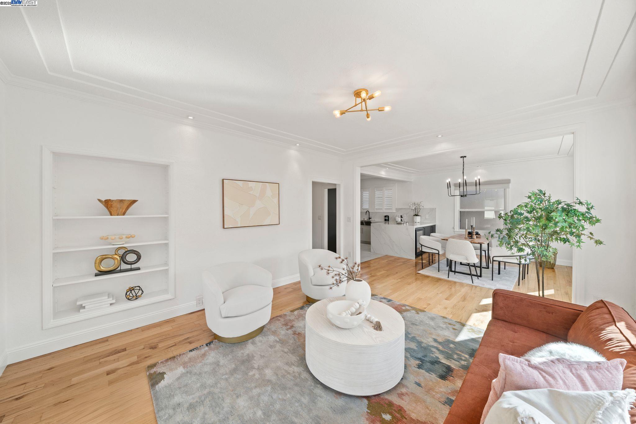 Detail Gallery Image 6 of 34 For 2215 Park Blvd, Oakland,  CA 94606 - 3 Beds | 2/1 Baths
