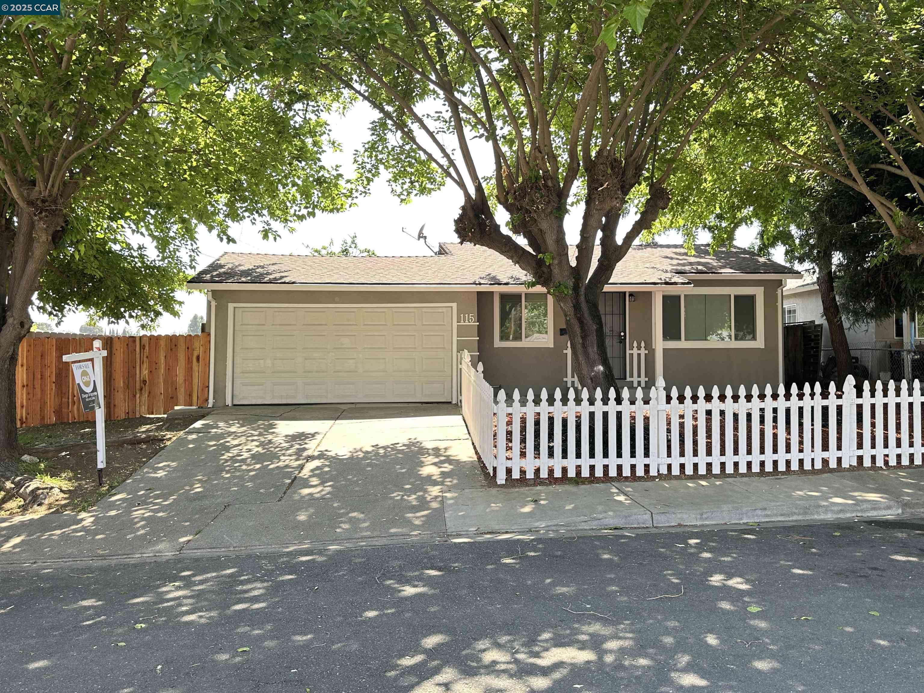 Detail Gallery Image 1 of 39 For 115 Amelia St, Vallejo,  CA 94589 - 4 Beds | 2 Baths