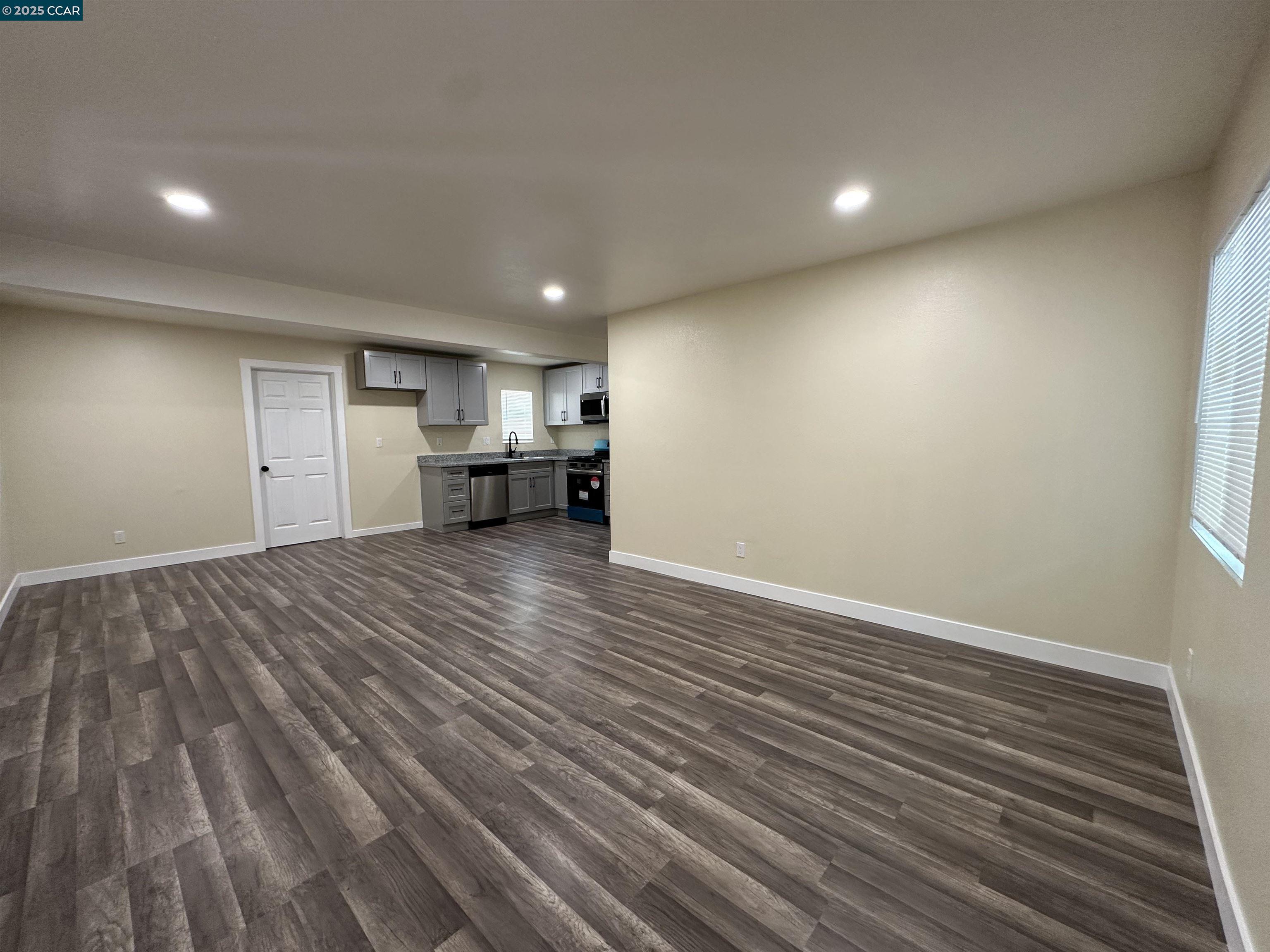 Detail Gallery Image 2 of 39 For 115 Amelia St, Vallejo,  CA 94589 - 4 Beds | 2 Baths