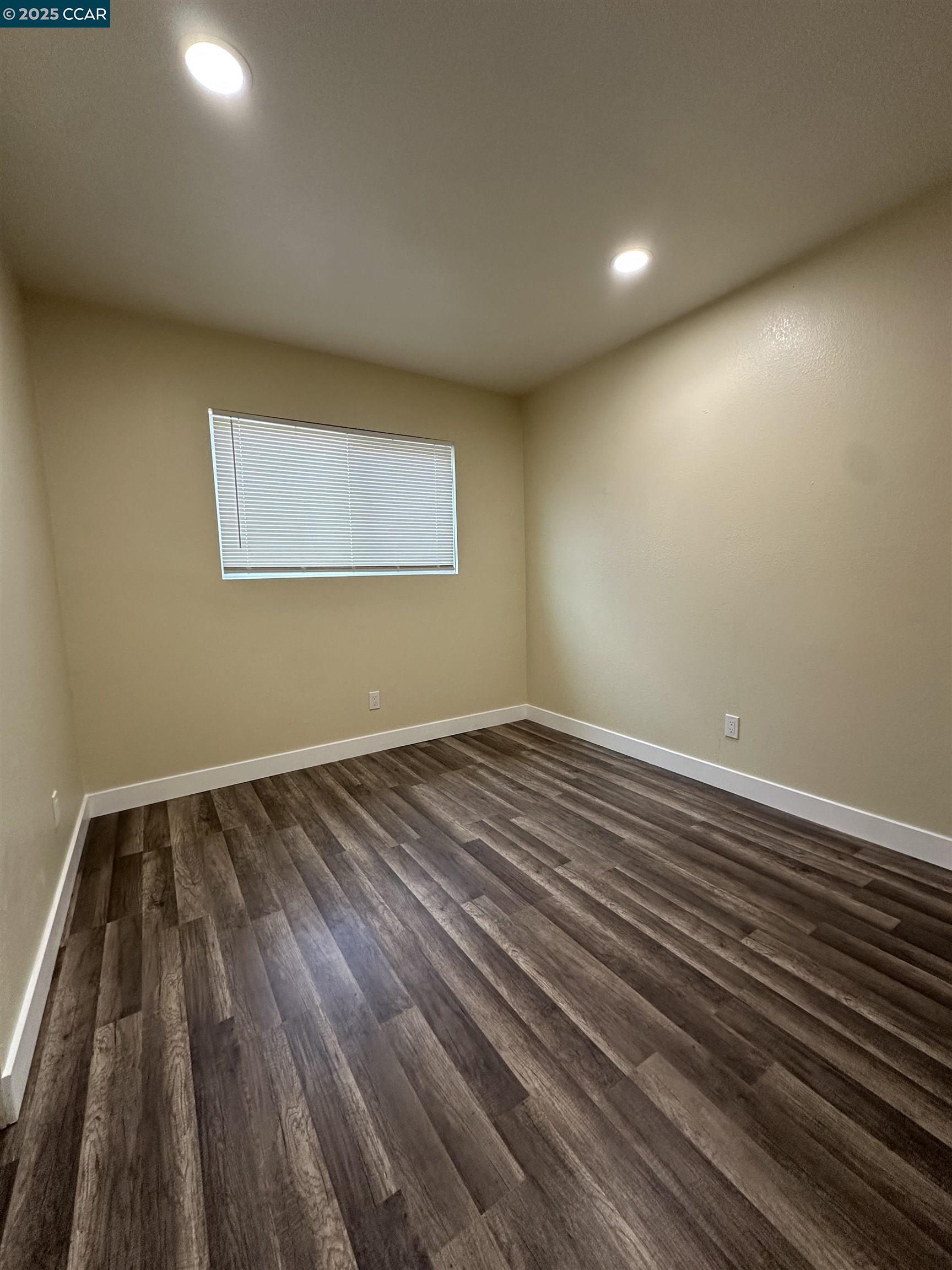 Detail Gallery Image 12 of 39 For 115 Amelia St, Vallejo,  CA 94589 - 4 Beds | 2 Baths