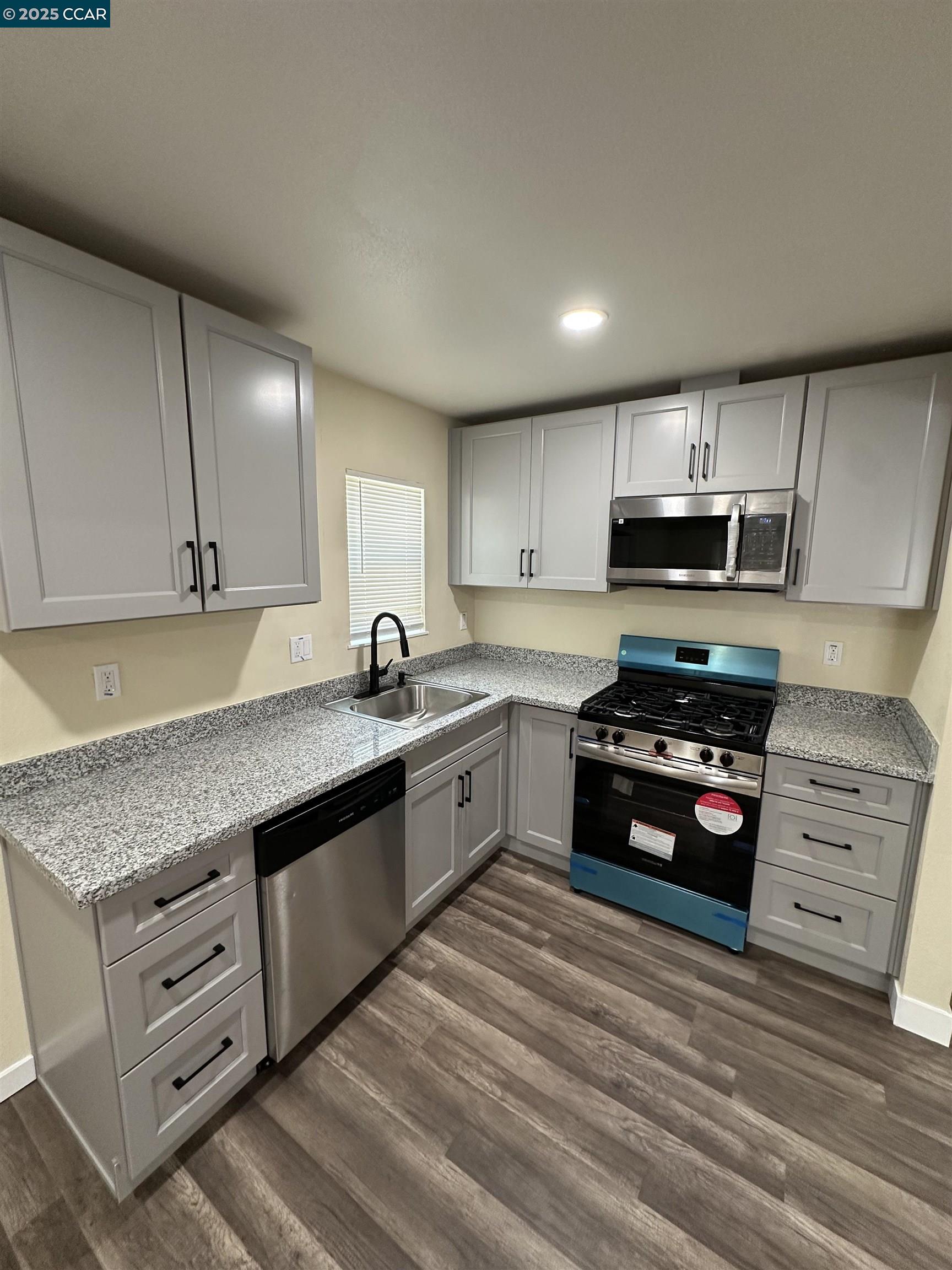 Detail Gallery Image 24 of 39 For 115 Amelia St, Vallejo,  CA 94589 - 4 Beds | 2 Baths