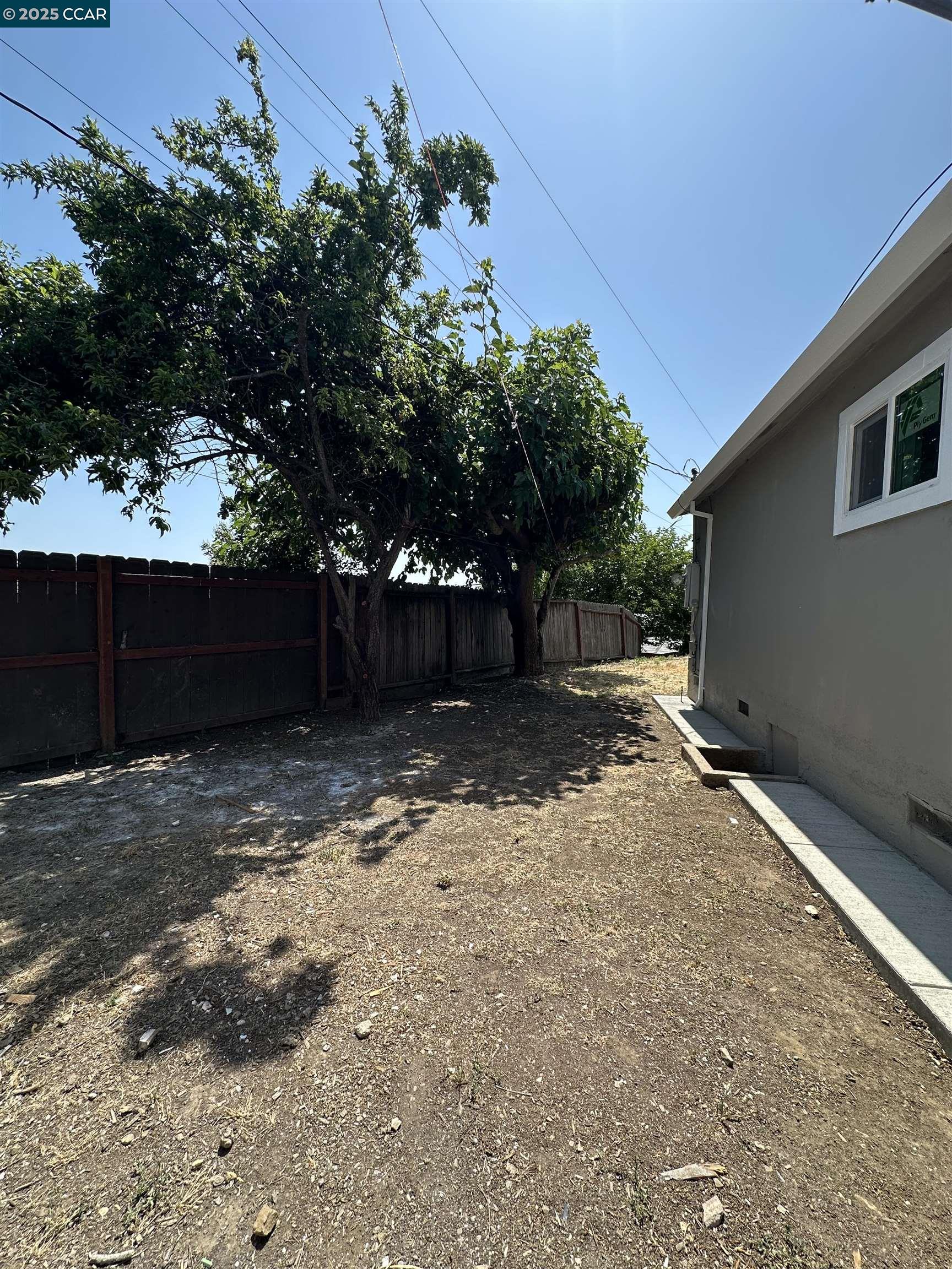 Detail Gallery Image 27 of 39 For 115 Amelia St, Vallejo,  CA 94589 - 4 Beds | 2 Baths
