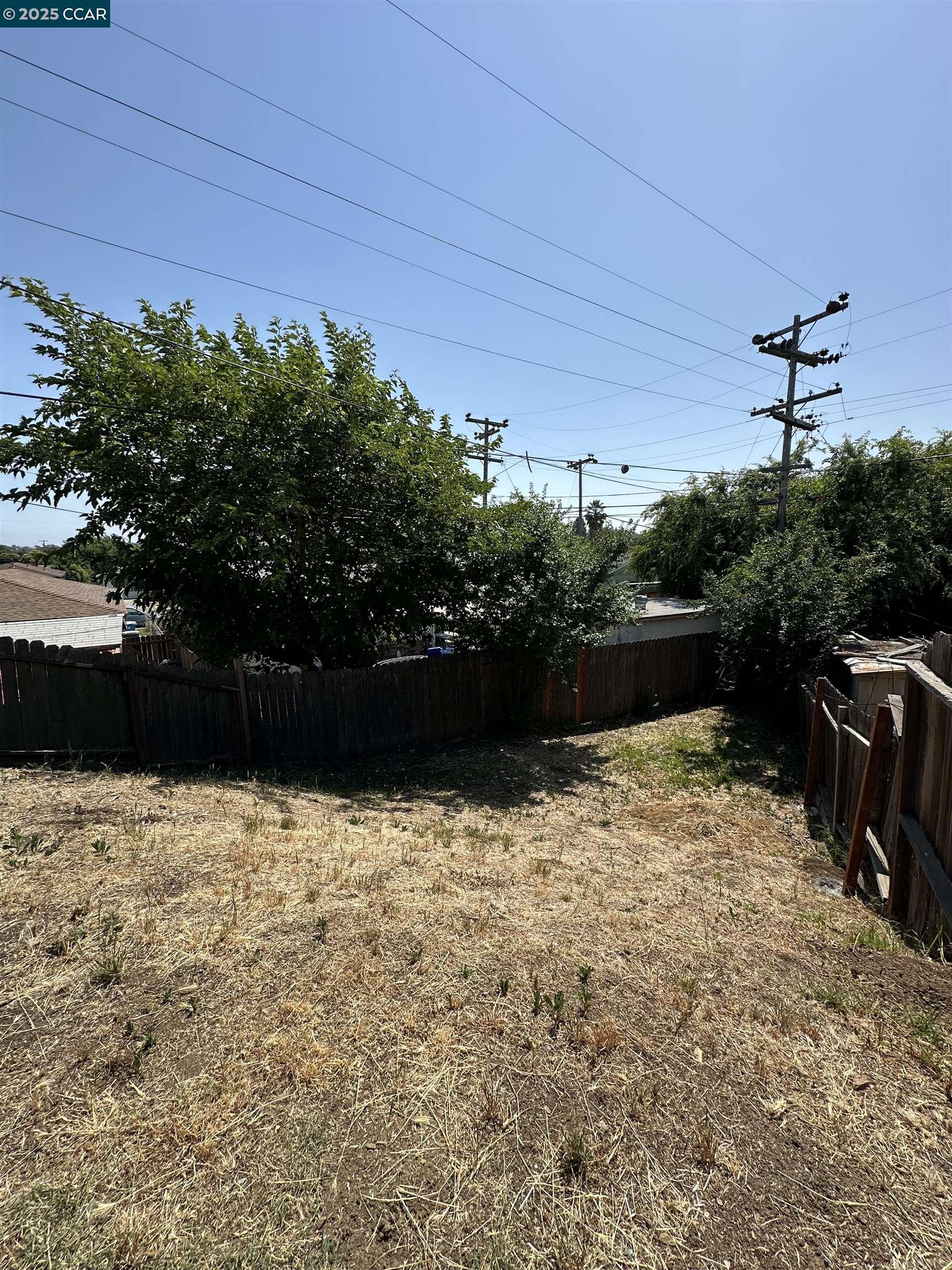 Detail Gallery Image 30 of 39 For 115 Amelia St, Vallejo,  CA 94589 - 4 Beds | 2 Baths