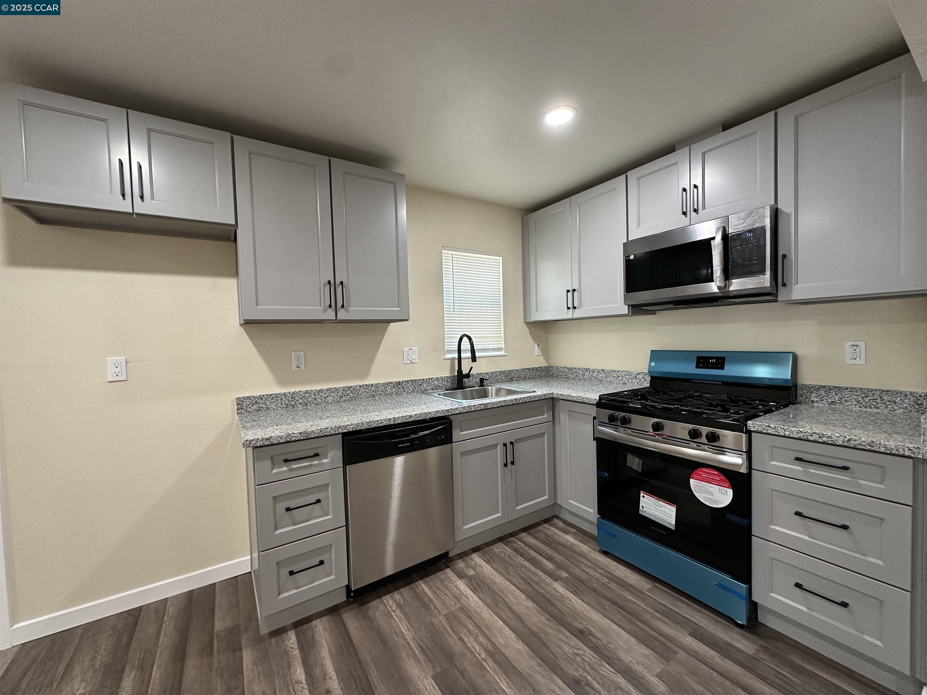 Detail Gallery Image 34 of 39 For 115 Amelia St, Vallejo,  CA 94589 - 4 Beds | 2 Baths