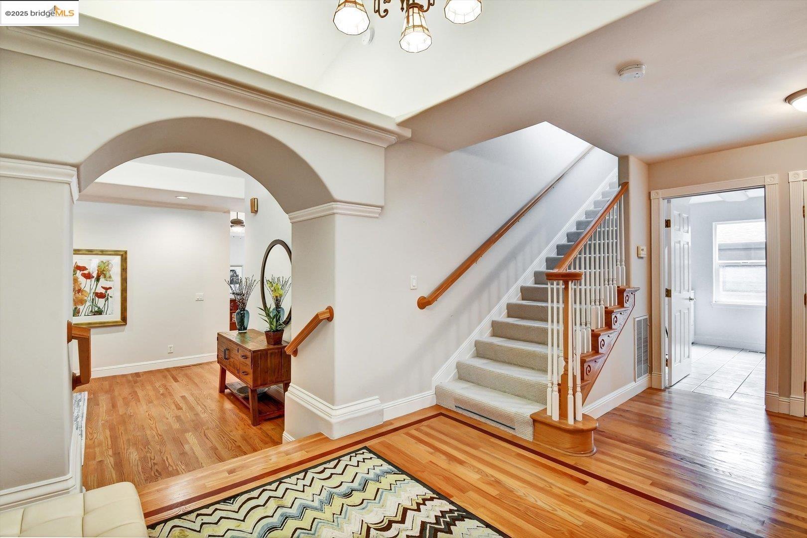 Thumbnail for 6940 Norfolk Rd, Berkeley, CA 94705
