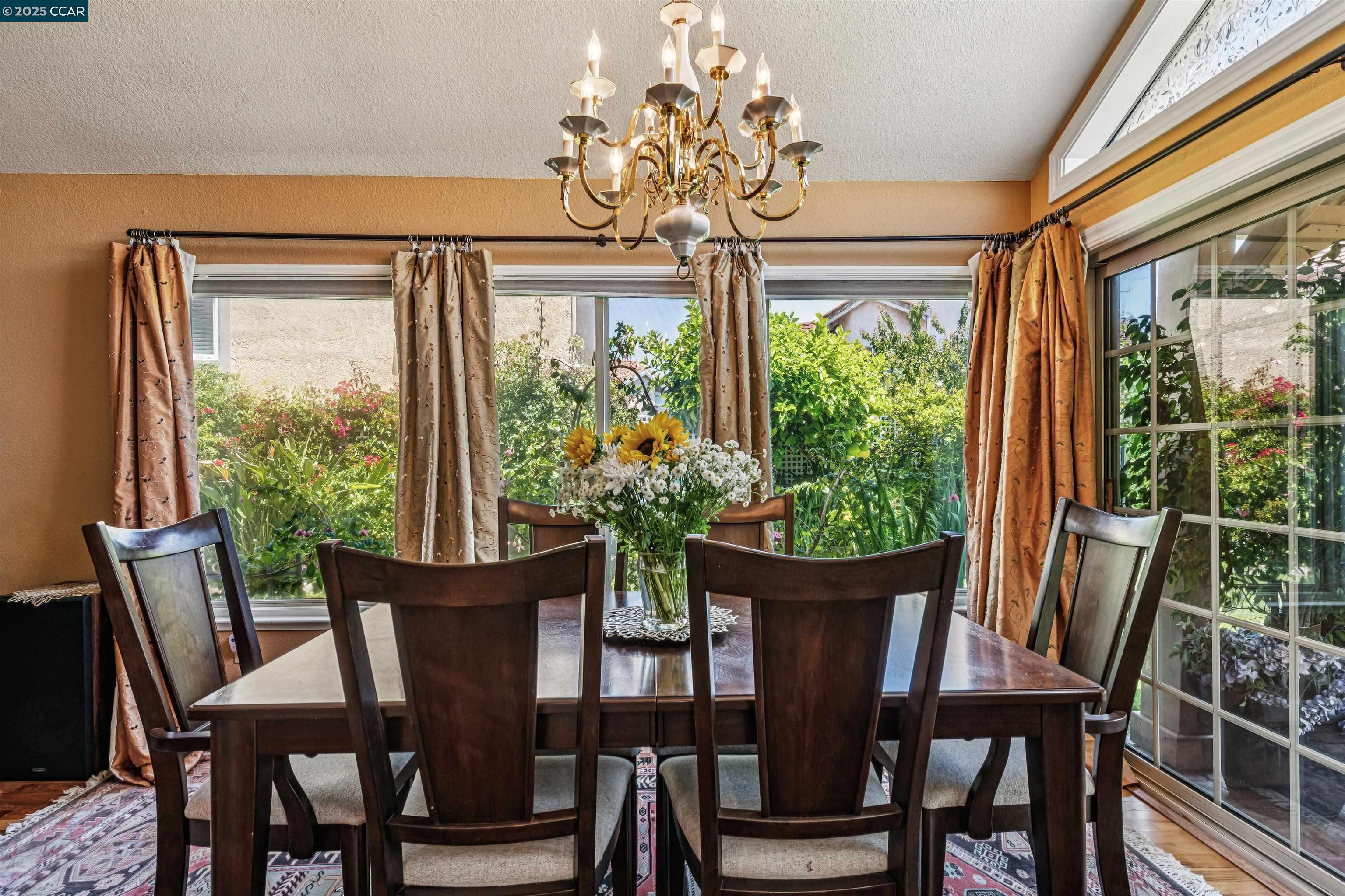 Detail Gallery Image 12 of 53 For 3232 Highpointe Ct, Richmond,  CA 94806 - 4 Beds | 3 Baths
