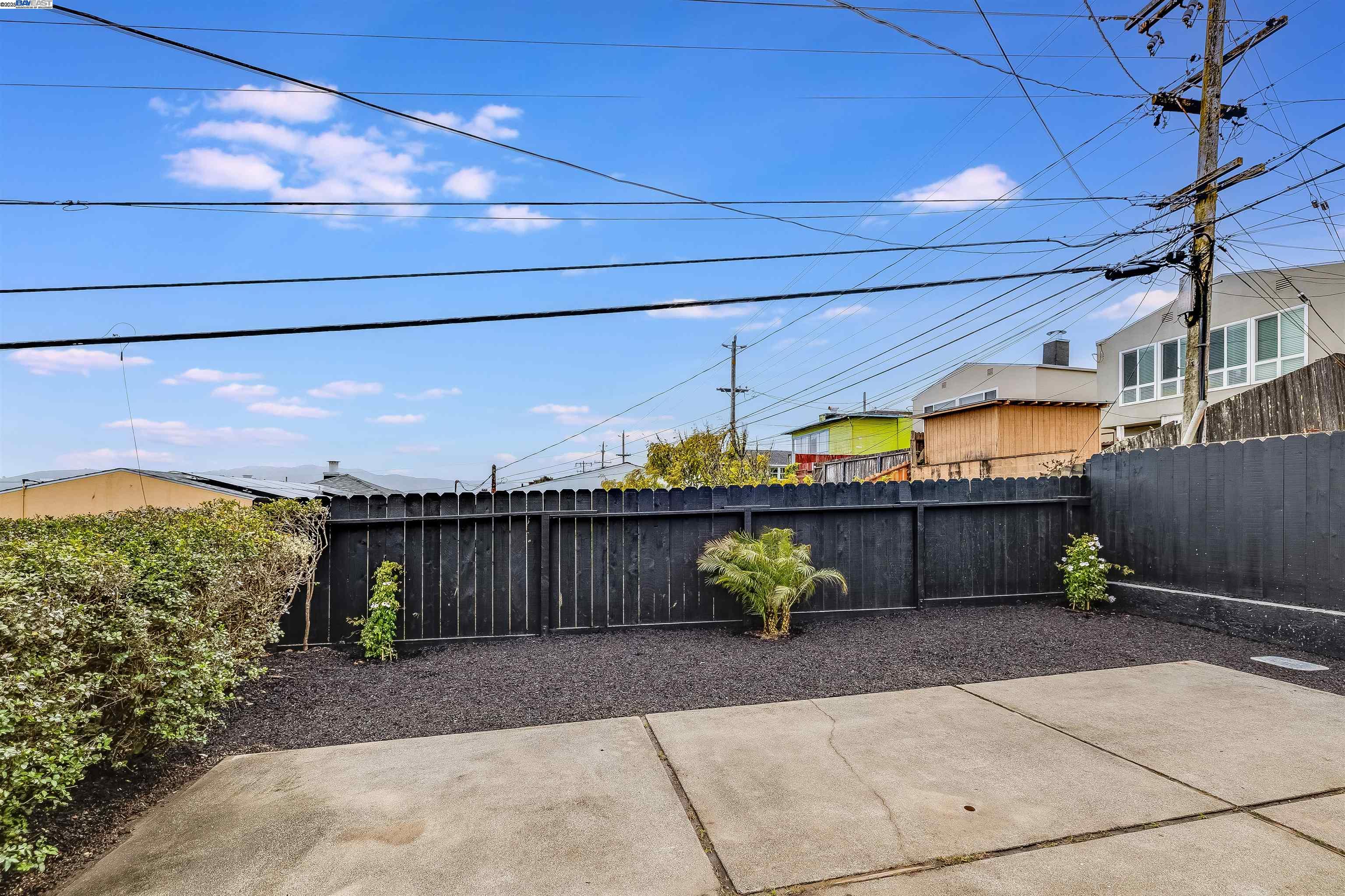 Detail Gallery Image 37 of 45 For 395 Palomar Dr, Daly City,  CA 94015 - 3 Beds | 2 Baths