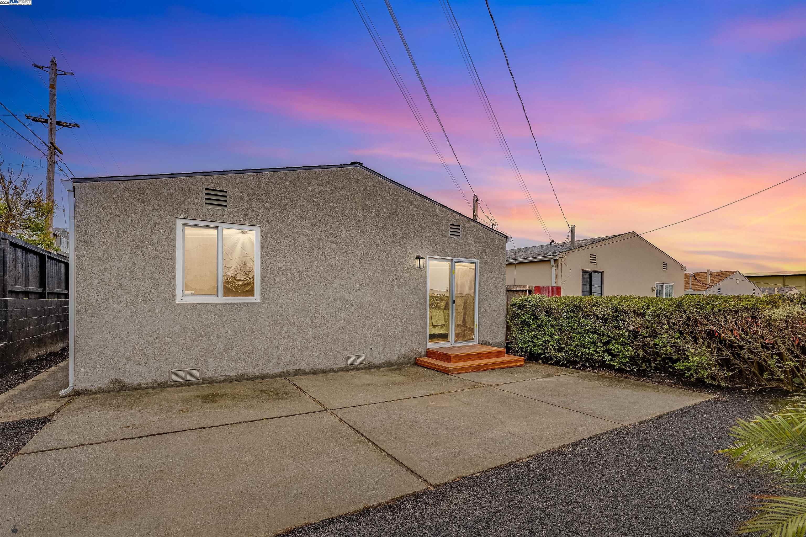 Detail Gallery Image 41 of 45 For 395 Palomar Dr, Daly City,  CA 94015 - 3 Beds | 2 Baths