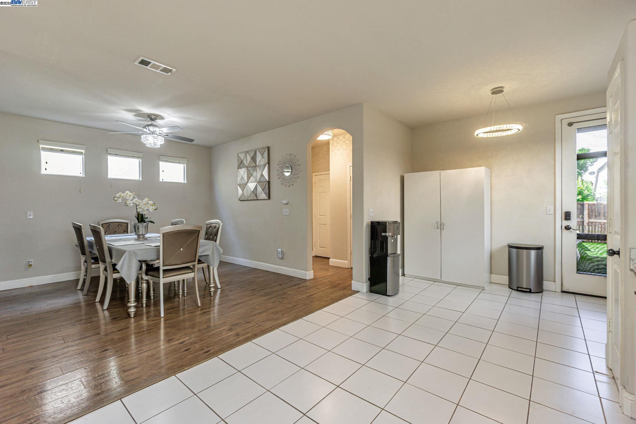 Detail Gallery Image 12 of 44 For 3816 Claire St, Stockton,  CA 95212 - 4 Beds | 2/1 Baths