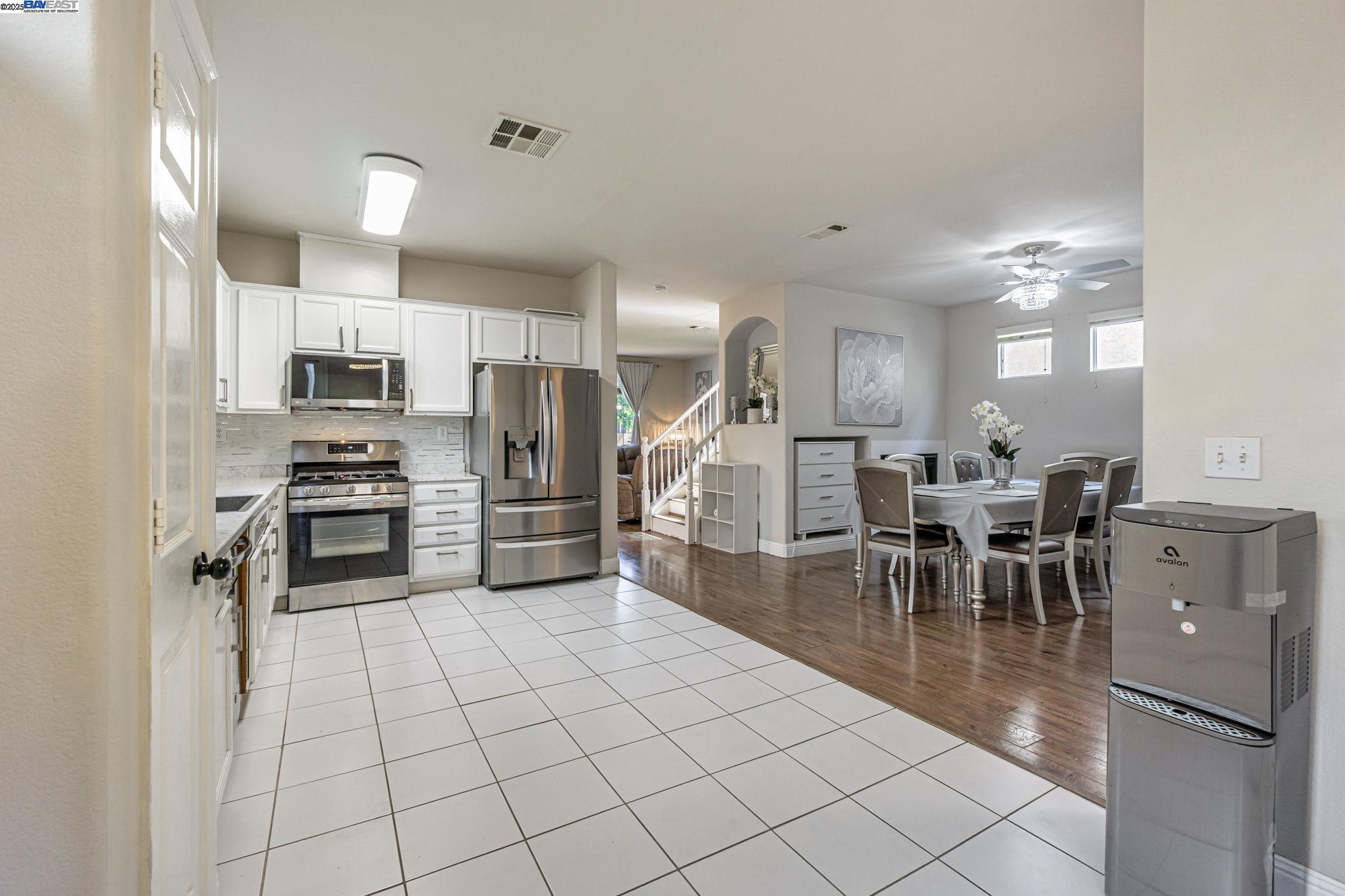 Detail Gallery Image 13 of 44 For 3816 Claire St, Stockton,  CA 95212 - 4 Beds | 2/1 Baths