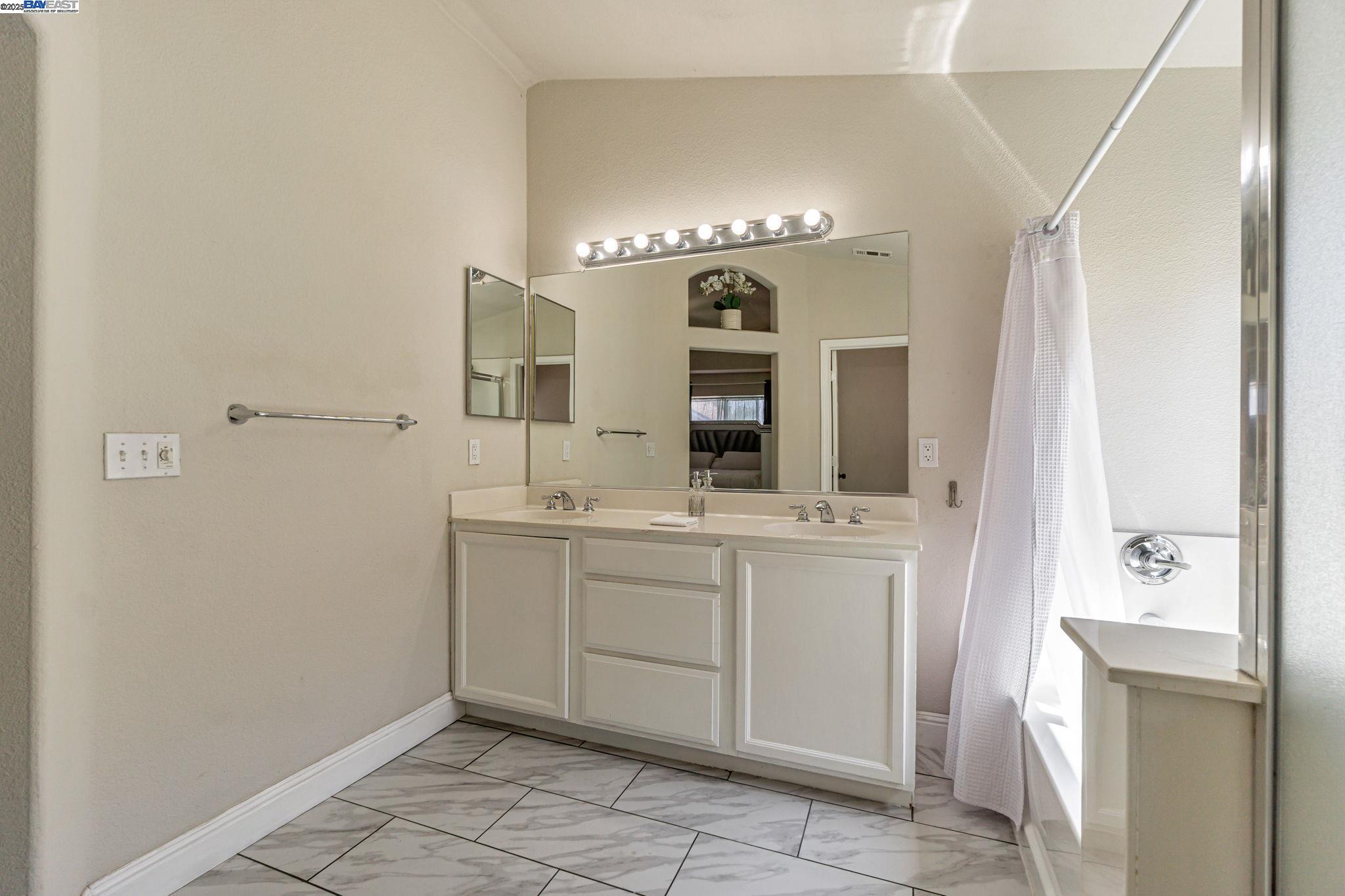 Detail Gallery Image 31 of 44 For 3816 Claire St, Stockton,  CA 95212 - 4 Beds | 2/1 Baths