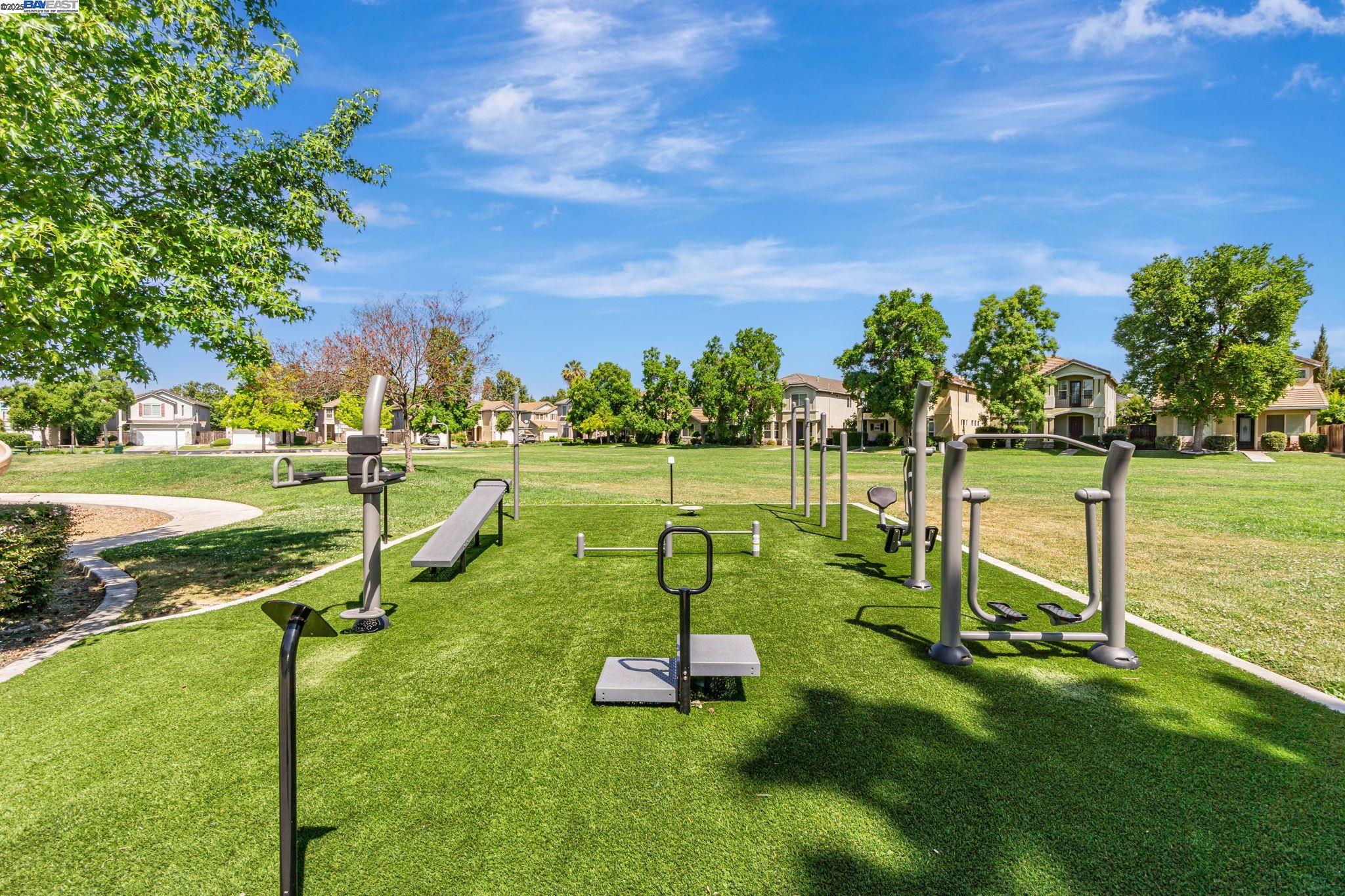 Detail Gallery Image 39 of 44 For 3816 Claire St, Stockton,  CA 95212 - 4 Beds | 2/1 Baths
