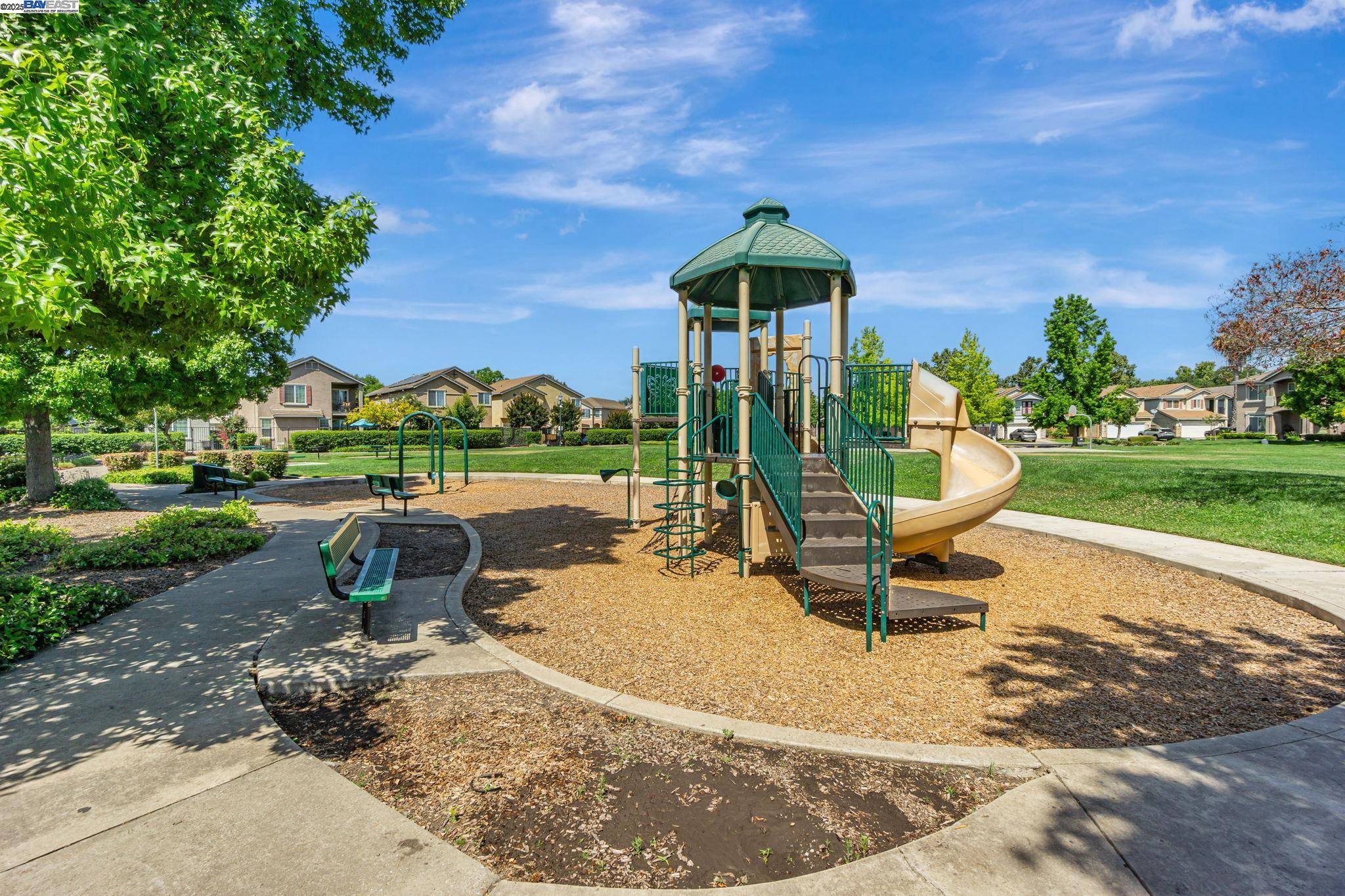 Detail Gallery Image 41 of 44 For 3816 Claire St, Stockton,  CA 95212 - 4 Beds | 2/1 Baths