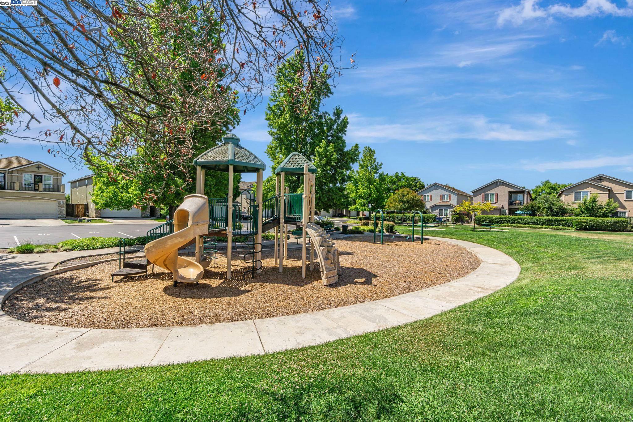 Detail Gallery Image 42 of 44 For 3816 Claire St, Stockton,  CA 95212 - 4 Beds | 2/1 Baths