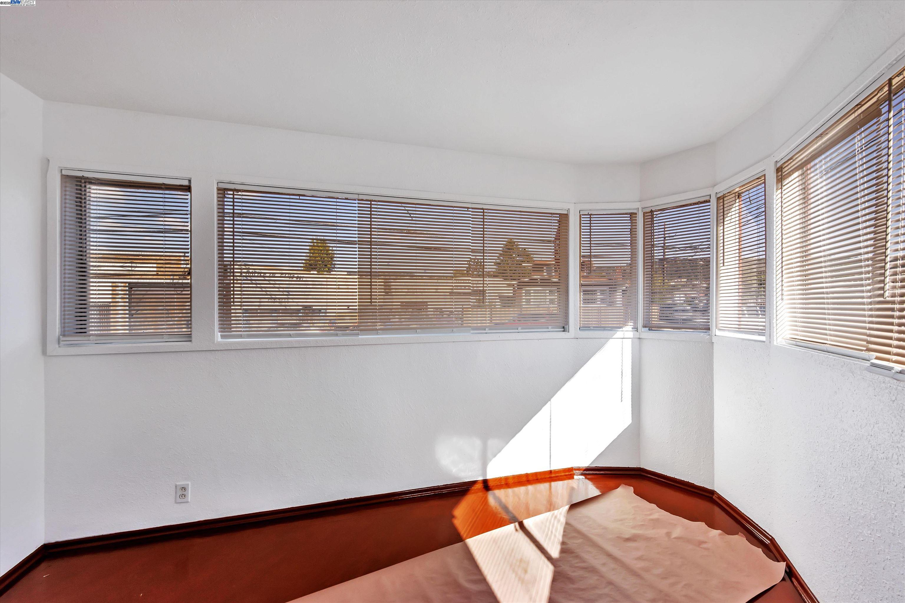 Detail Gallery Image 15 of 15 For 6033 Foothill Blvd, Oakland,  CA 94605 - – Beds | – Baths