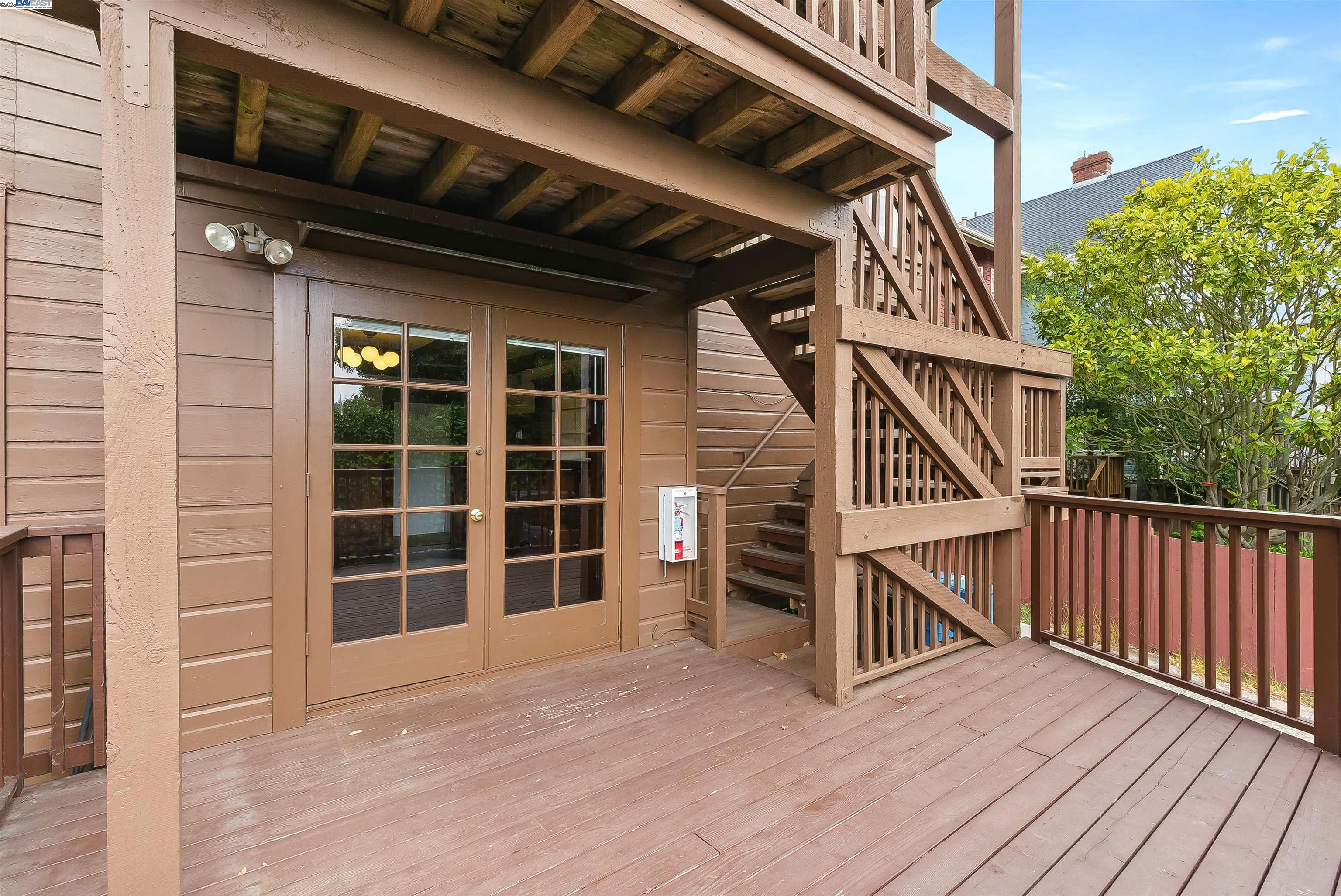 Detail Gallery Image 14 of 30 For 64-66 Woodland Ave, San Francisco,  CA 94117 - – Beds | – Baths