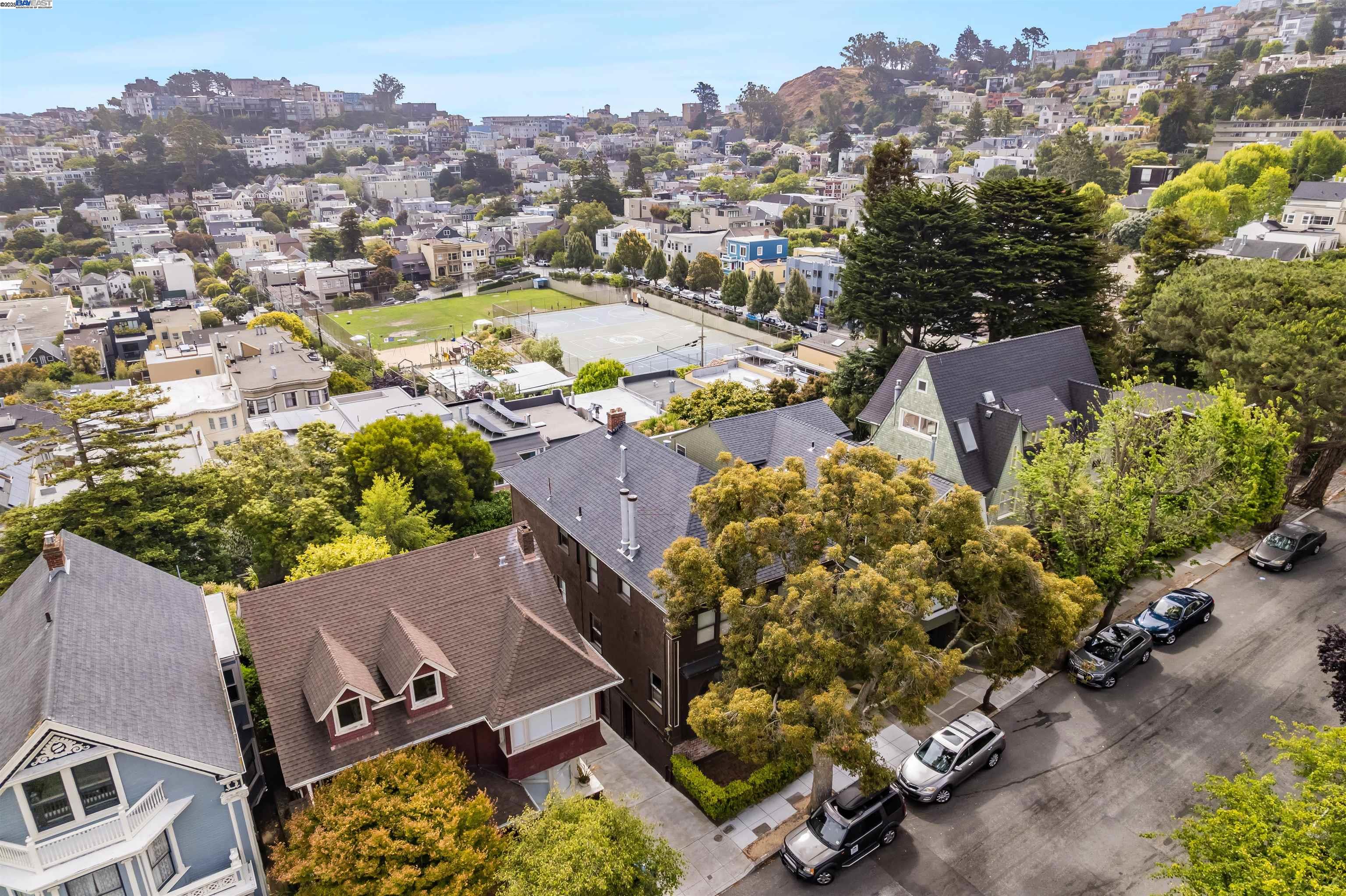 Detail Gallery Image 22 of 30 For 64-66 Woodland Ave, San Francisco,  CA 94117 - – Beds | – Baths